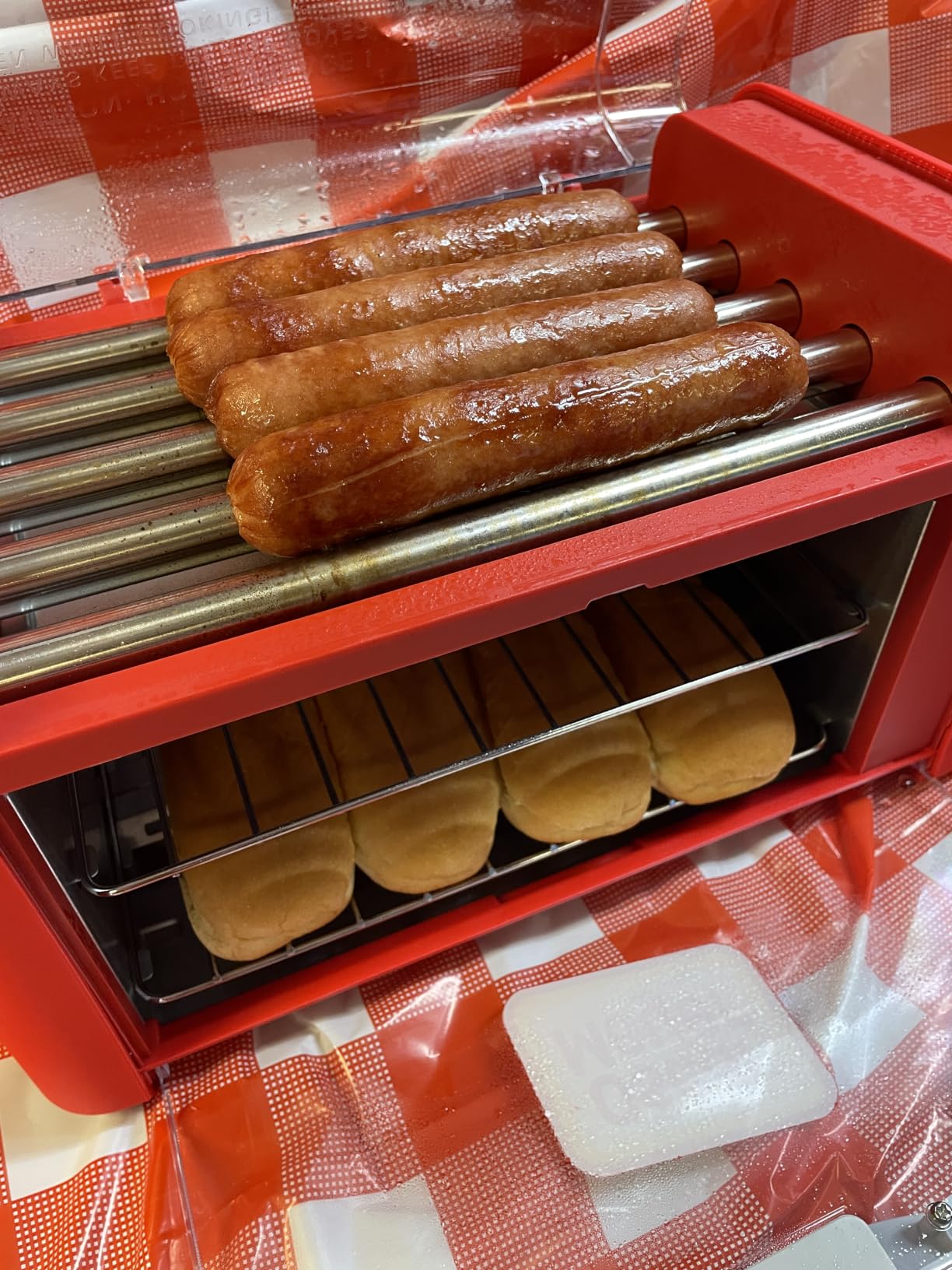 Nostalgia Oscar Mayer Extra Large 8 Hot Dog Roller & Bun Toaster Oven- Stainless Steel Grill Rollers for Cooking Veggie Sausages & Brats- Multi-Use Warming Oven with Adjustable Timer for Parties - Red customer photo 2