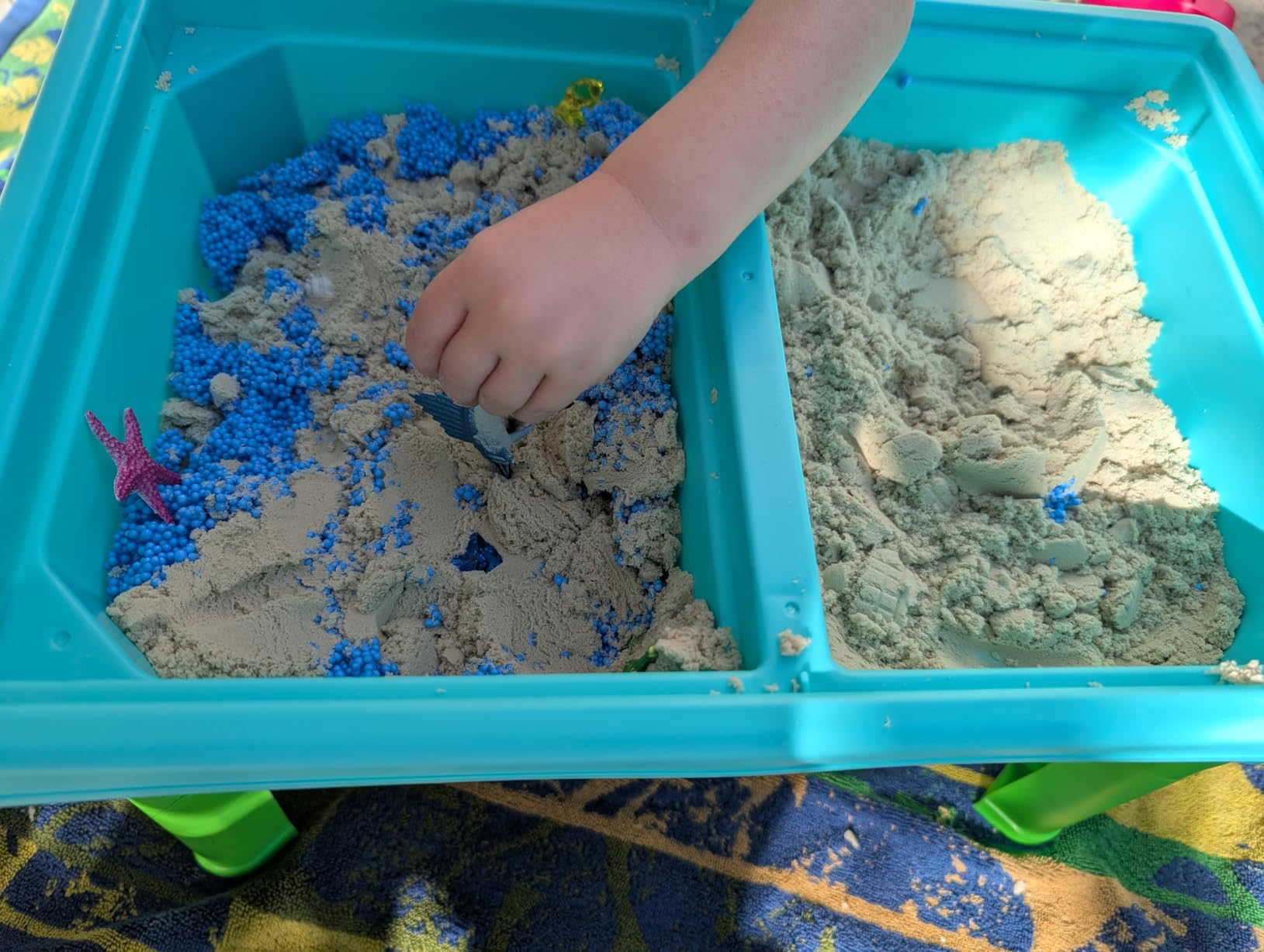 Carolart Ocean Sensory Table, Standing Sand Table Activity Kit for Indoor Outdoor Sensory Play, Ages 3+ customer photo 2