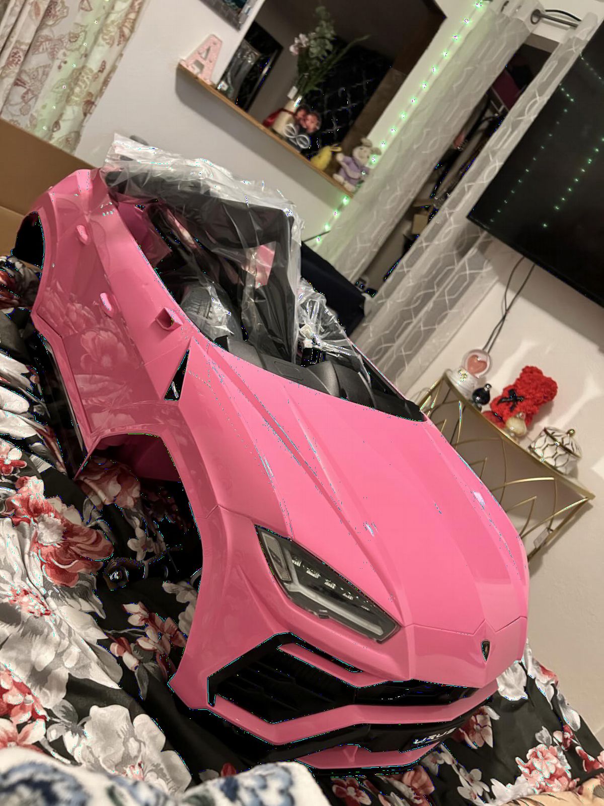 Electric Car for Kids 12V Licensed Lamborghini Ride On Car with Remote Control,Max Speed 2.5Mph,LED Lights,Music Players,Lockable Doors,Spring Suspension,Toddler Cars to Drive,Pink customer photo 1
