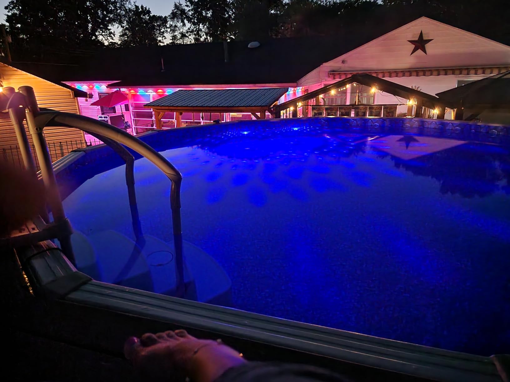 FirstE Solar Floating Pool Lights, RGB Color Changing Pool Floating Light, IP68 Waterproof LED Solar Pool Lights That Float, Hangable Auto ON Off for Above In Ground Pools Wedding Party Decoration (2) customer photo 2