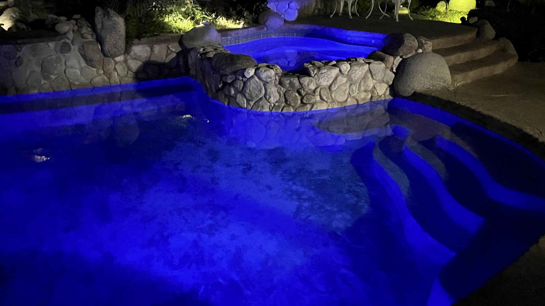 Skairipa Solar Pool Lights with Remote, Submersible Pool Lights 4 Pack | IP68 Waterproof 16 Colors Underwater Solar Powered LED Pool Lights for Above Ground Inground Pool, Pond customer photo 1