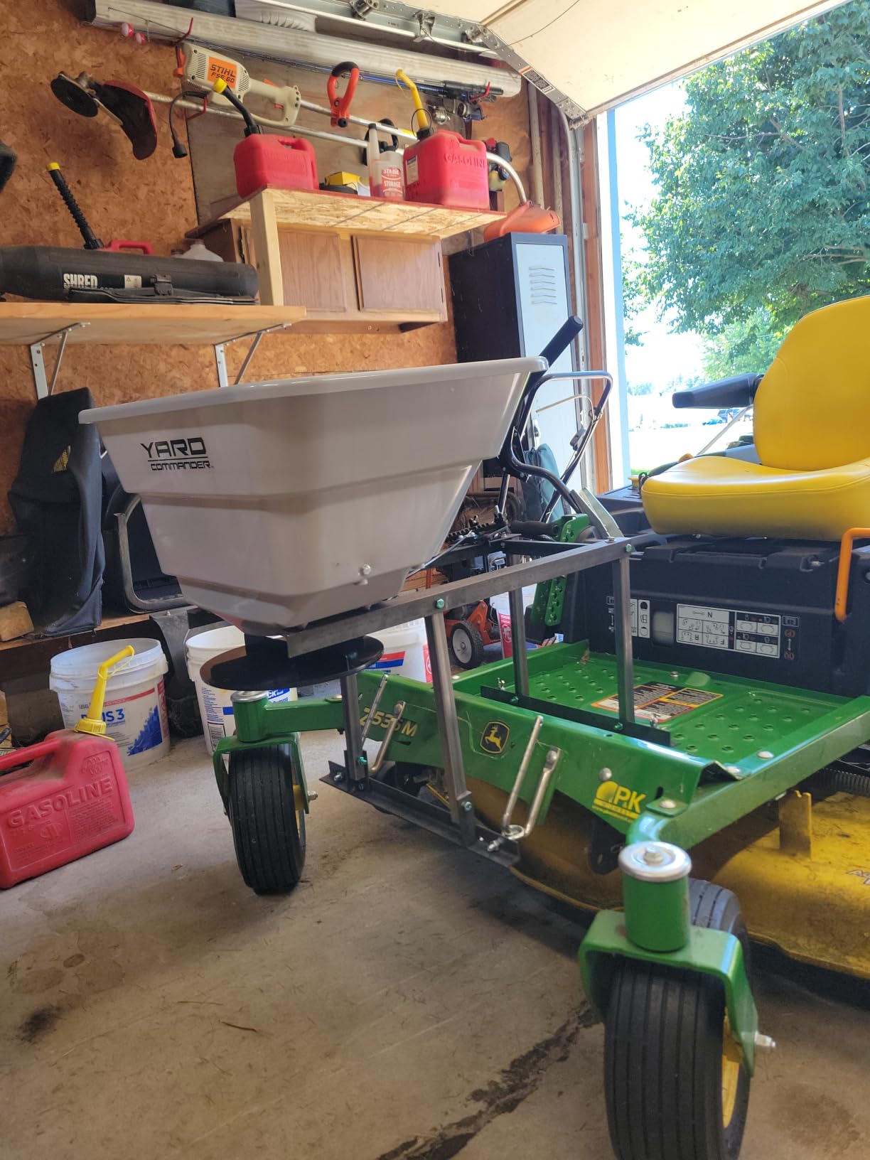 Yard Commander - 80 LB ATV/UTV Broadcast Spreader - 12-Volt Heavy Duty Motor - Salt, Seed, Fertilizer & More - Adjustable Drop Rate - Included Hopper Cover customer photo 2