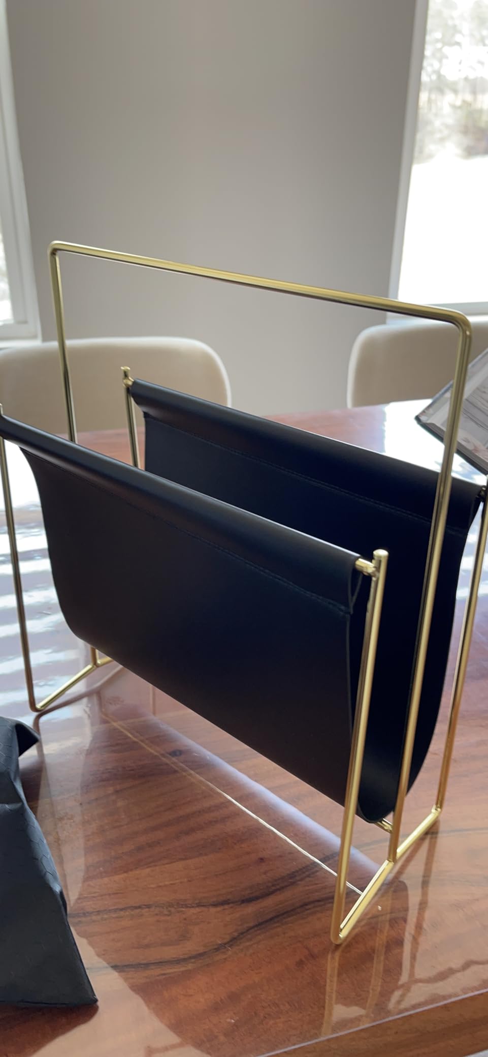 MyGift 15-Inch Magazine Holder Brown Leatherette Sling & Brass Plated Metal | Modern Metal Frame Faux Leather Sling Style Newspaper Rack for Home, Bathroom, Office Decor Freestanding Literature Display customer photo 1
