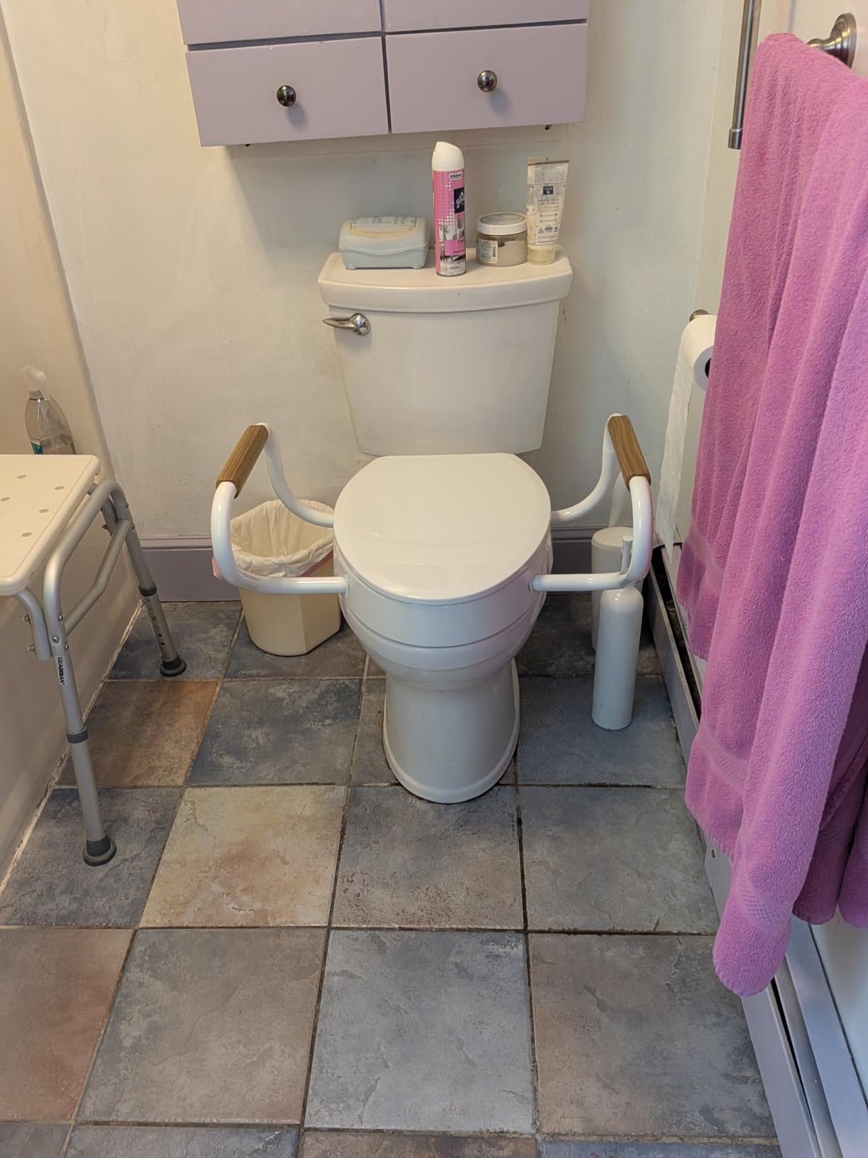 Lunderg Solva Raised Toilet Seat with Handles - Elongated - Easy to Install Toilet Seat Risers for Seniors - Adds 3 Inches & Works like the one you've always used - Elegant design - No Hospital Vibe customer photo 1