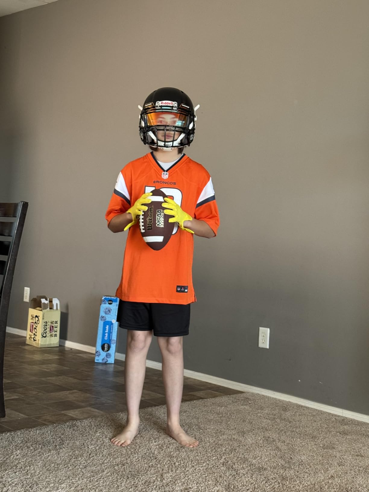 Riddell Victor-i Youth Football Helmet with Facemask, Football Helmets for Youth customer photo 1