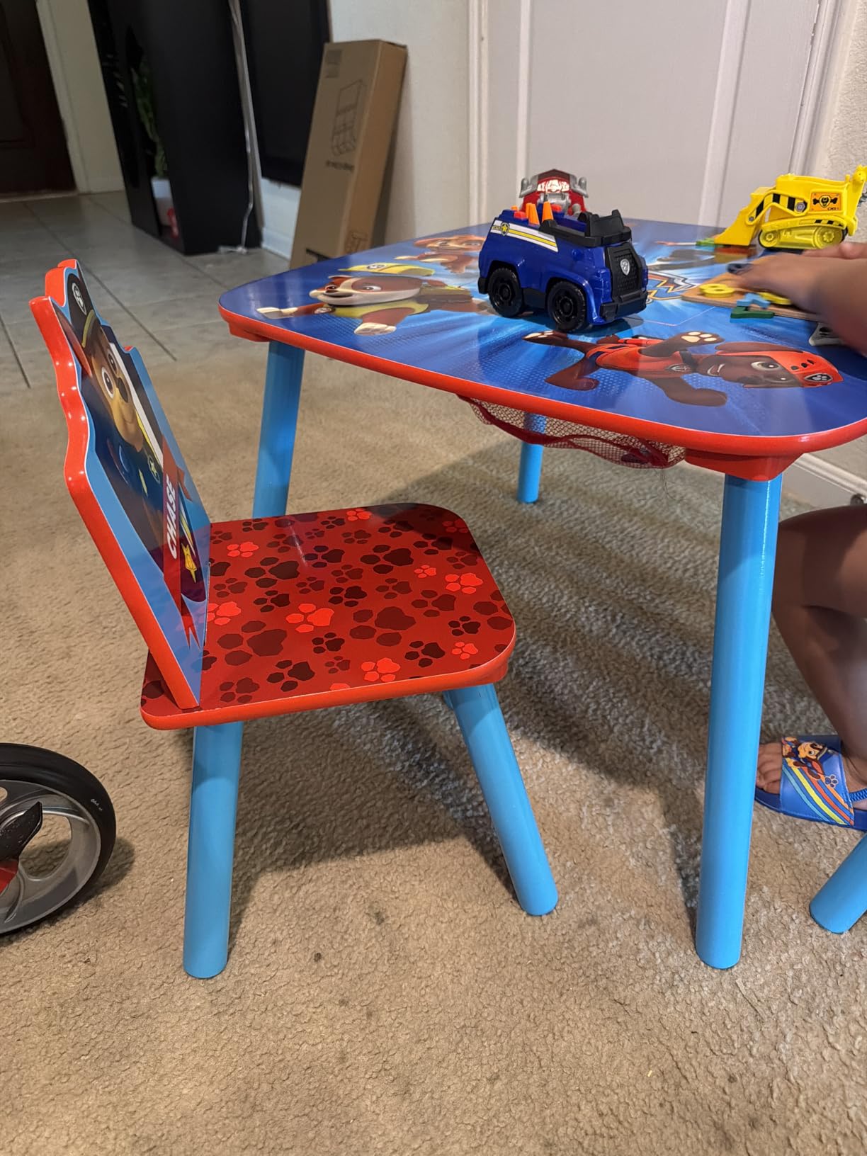Delta Children Bluey Kids Table and Chair Set with Storage (2 Chairs Included) customer photo 1