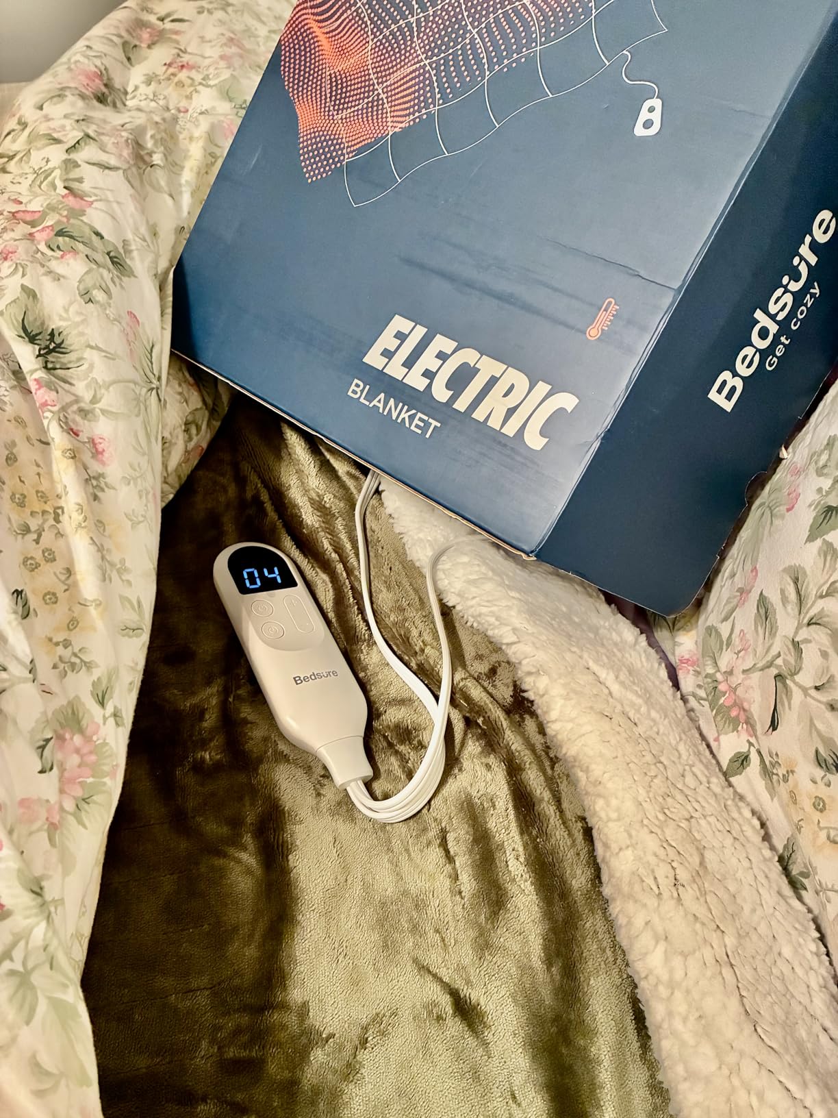 Bedsure Heated Blanket Full Size, Soft Electric Blanket with Preheat, Black | 6 Heat/6 Timer Settings, 8H Auto Shut-Off, ETL/FCC, Flannel Sherpa, Machine Washable, Gifts for Grandma Grandpa, 72x84in customer photo 2