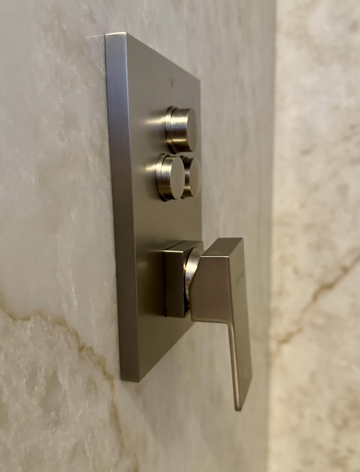 VANFOXLE Shower Faucet Set Brushed Gold Modern Shower System customer photo 1