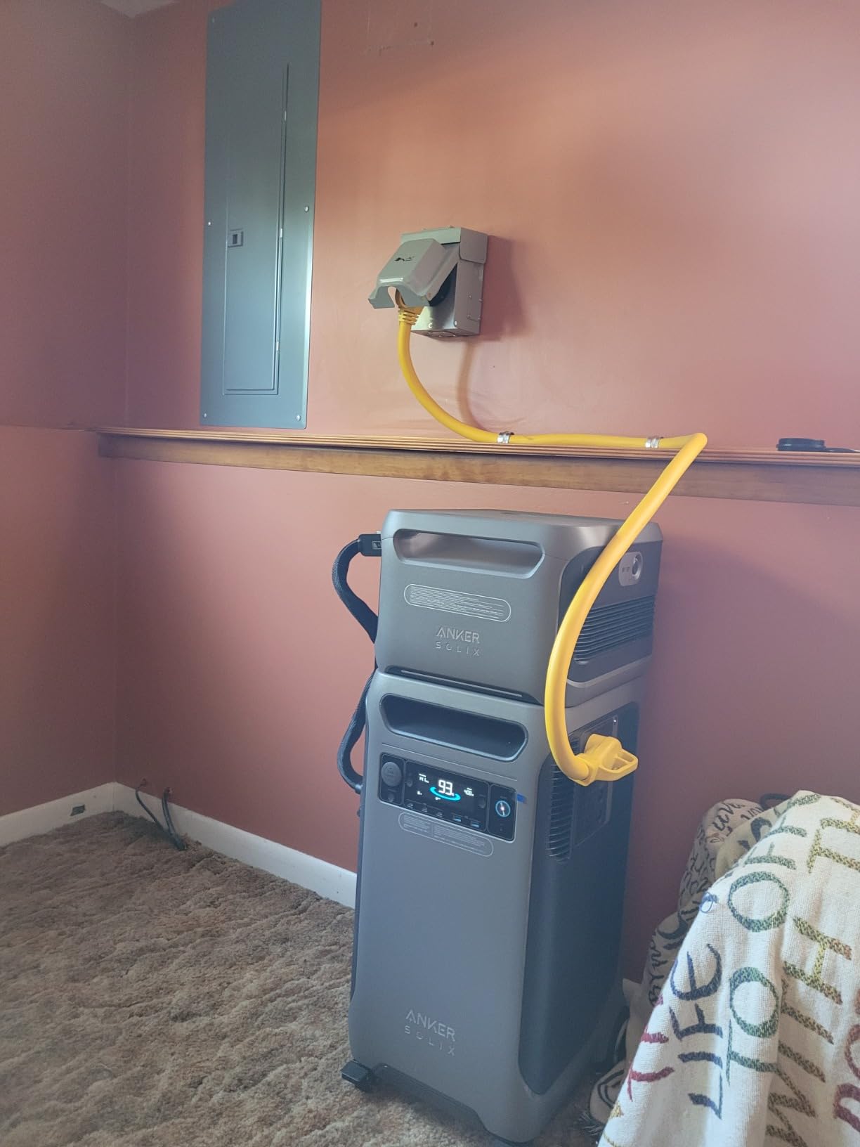 Anker SOLIX F3800 Power Station with Expansion Battery and 400W Solar Panel customer photo 1
