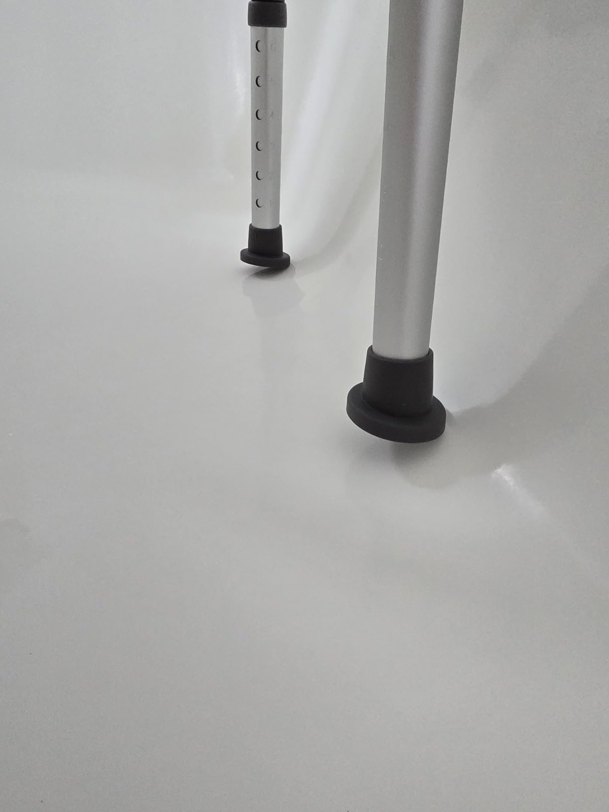 HOMLAND Shower Chair for Inside Shower with Padded Armrests and Back | Height Adjustable, Heavy Duty Shower Seat for Bathtub, Safety Bath Seat for Elderly, Adults, Handicap and Disabled, White customer photo 2