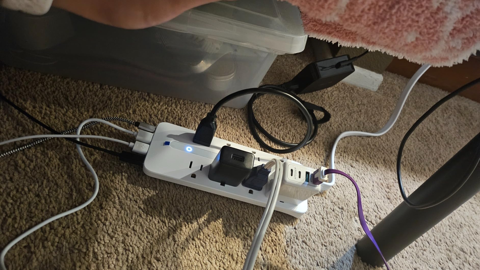Power Strip, 900J Surge Protector, 35W Max | Flat Plug Extension Cord with Multiple Outlets, 8 AC, 2 USB A, 2 USB C, 5ft Outlet Extender, Dorm Room Essentials, Home Office customer photo 2