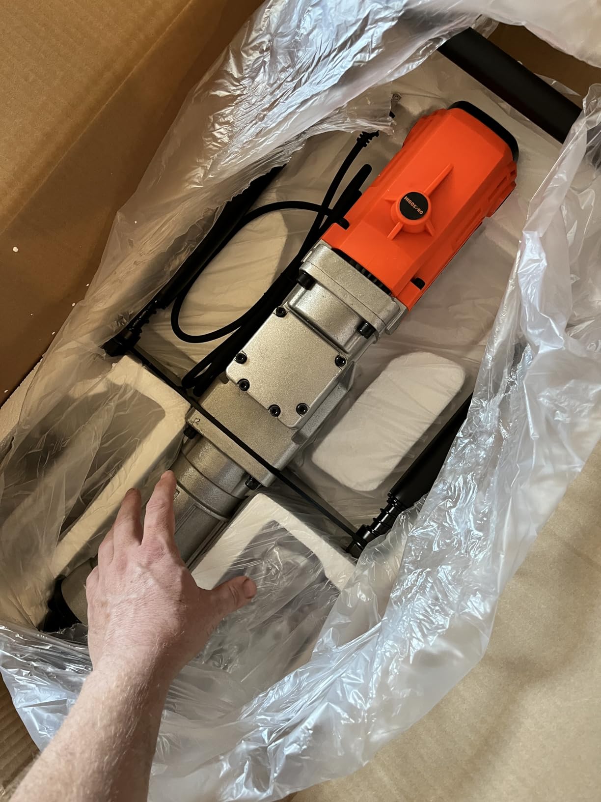 2200W Electric T Post Driver with 2 Sleeves (55/70mm), 110V | 2100BPM, 85J Impact, 2 Sleeves (55mm/70mm), Ergonomic Handle, for Metal Fencing, Landscaping, and DIY Projects customer photo 1