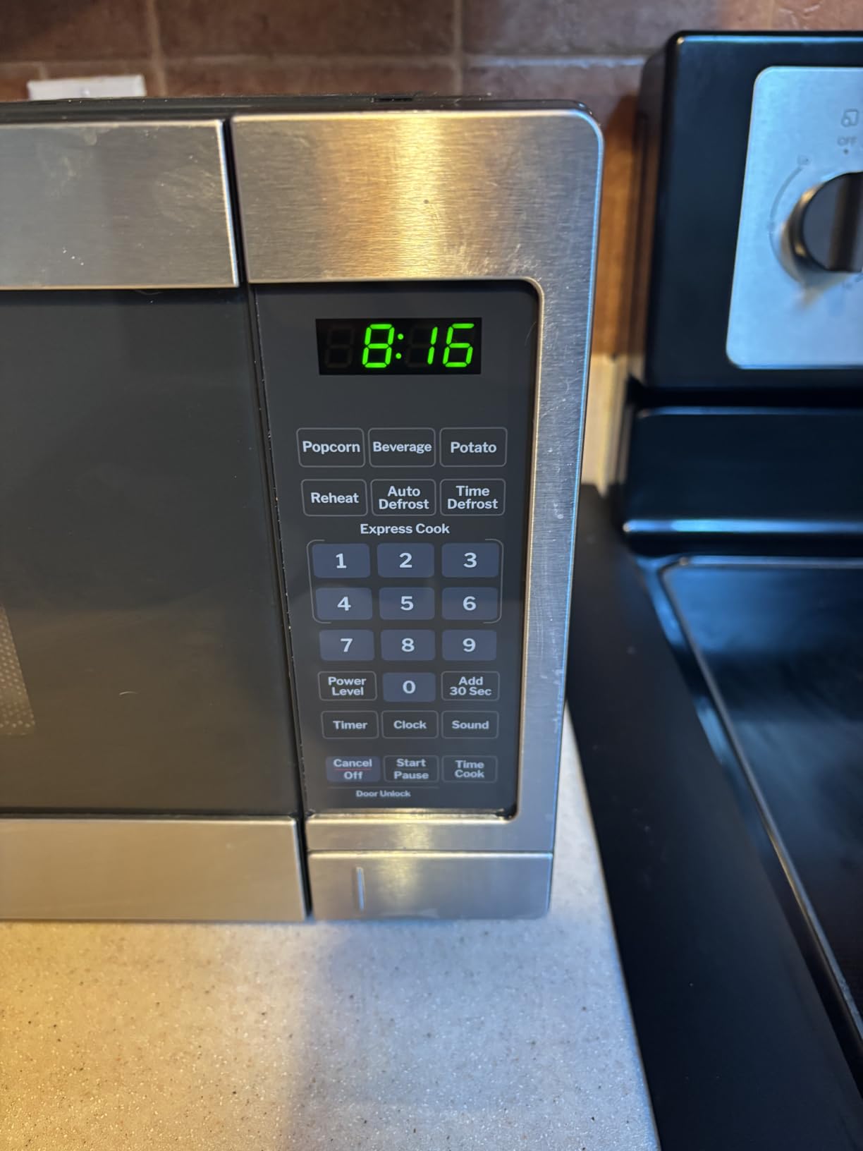 GE Countertop Microwave Oven, 700 Watt, 0.7 Cu. Ft., White, GCST07N1WWW | 4 Convenience Cook Settings, One-Touch Controls, Child Lock Technology, Glass Turntable, for Kitchen, Dorm, Office, Apartment customer photo 2