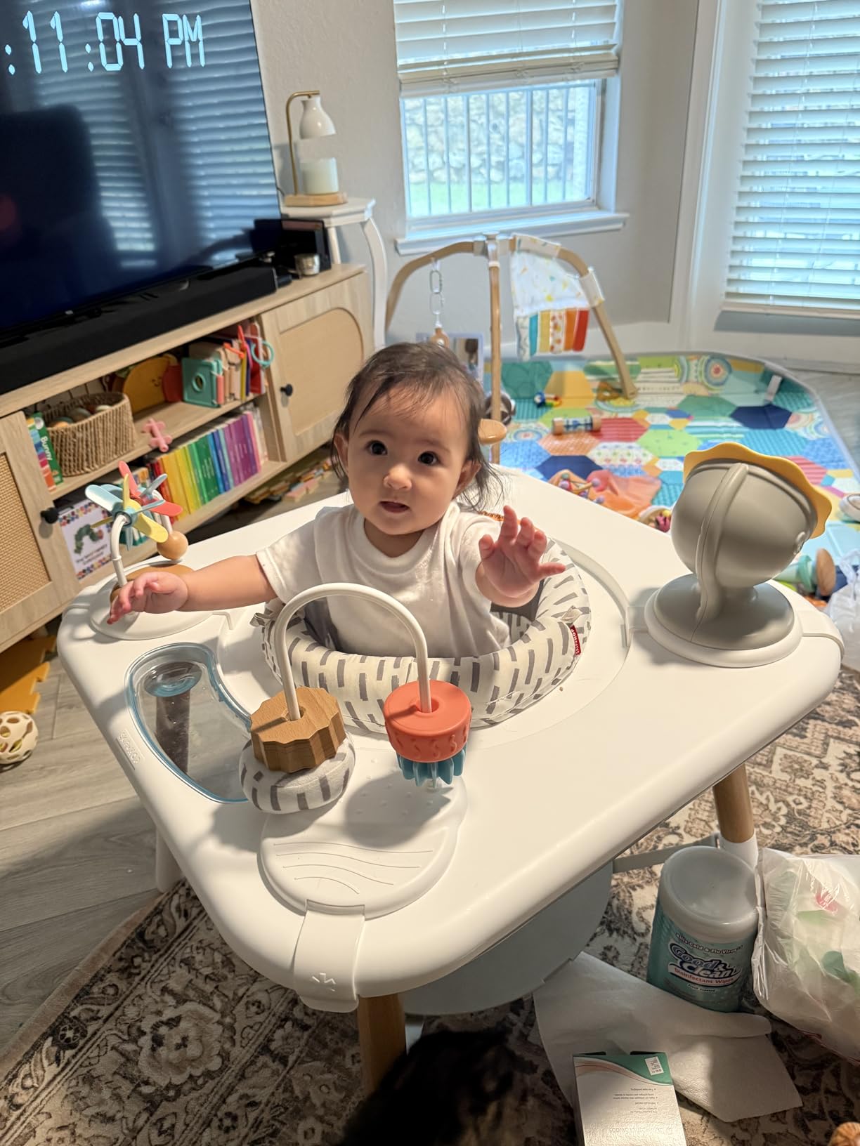 Skip Hop Discoverosity Montessori-Inspired 3-Stage Activity Center & Play Table for Baby Ages 4m+, Includes Mirror, Rattles, Teethers customer photo 2