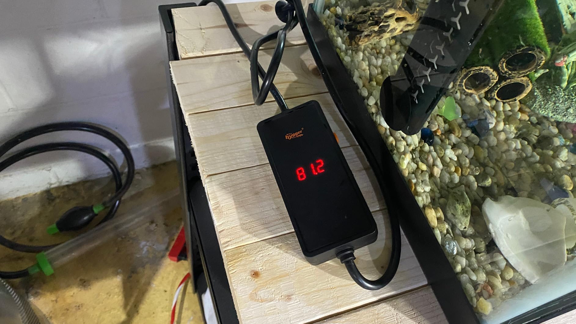 hygger 300w Aquarium Heater, Fish Tank Heater with Intelligent Temperature Control, Over-Temperature Protection and Automatic Power-Off When Leaving Water, for 40-75 Gallon Tanks customer photo 2