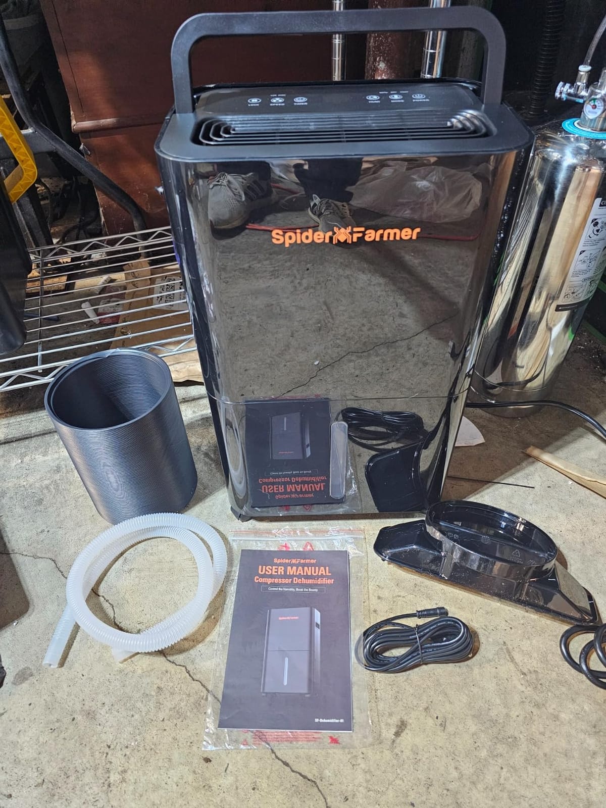 SPIDER FARMER 32 Pints Plant Dehumidifier for Grow Tent,Humidity Control customer photo 2