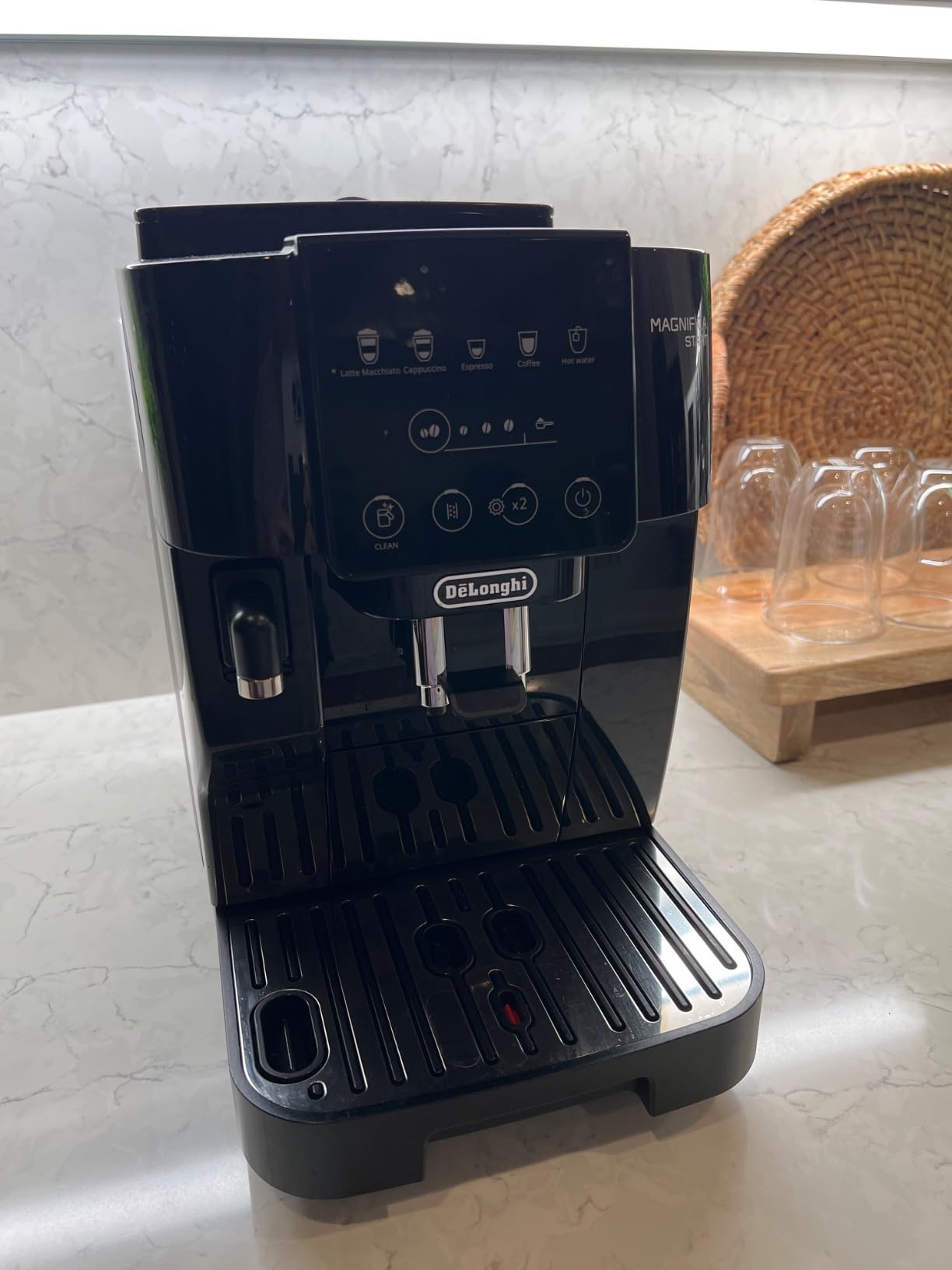 De'Longhi Magnifica Start Automatic Espresso Machine, Milk Frother, Black | 5 One-Touch Recipes, Built-In Grinder, Easy to Clean customer photo 2