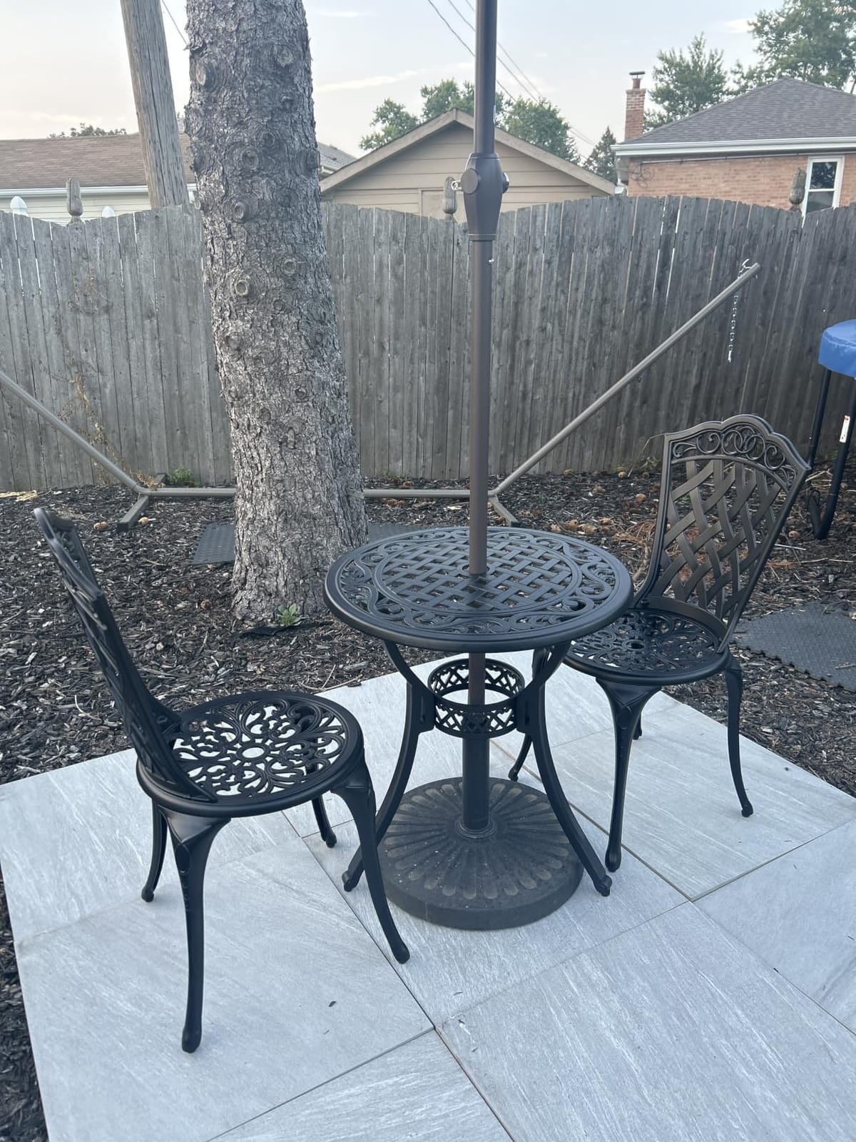 NUU GARDEN 3 Piece Bistro Set Outdoor, All Weather Cast Aluminum Patio Bistro Sets Patio Table and Chairs Set of 2 with Umbrella Hole for Yard and Balcony, Black, Butterfly Backrest customer photo 1