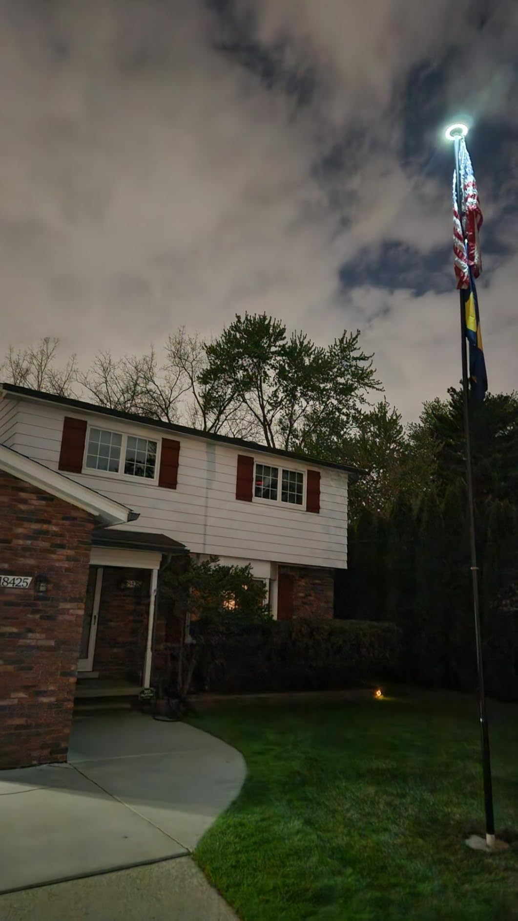 Heavy Duty 20 FT Flag Pole 100MPH Wind Test for Outside House | 12Gauge 95HBW Hard Aerospace Aluminum, In-Ground Flagpole Kit customer photo 2