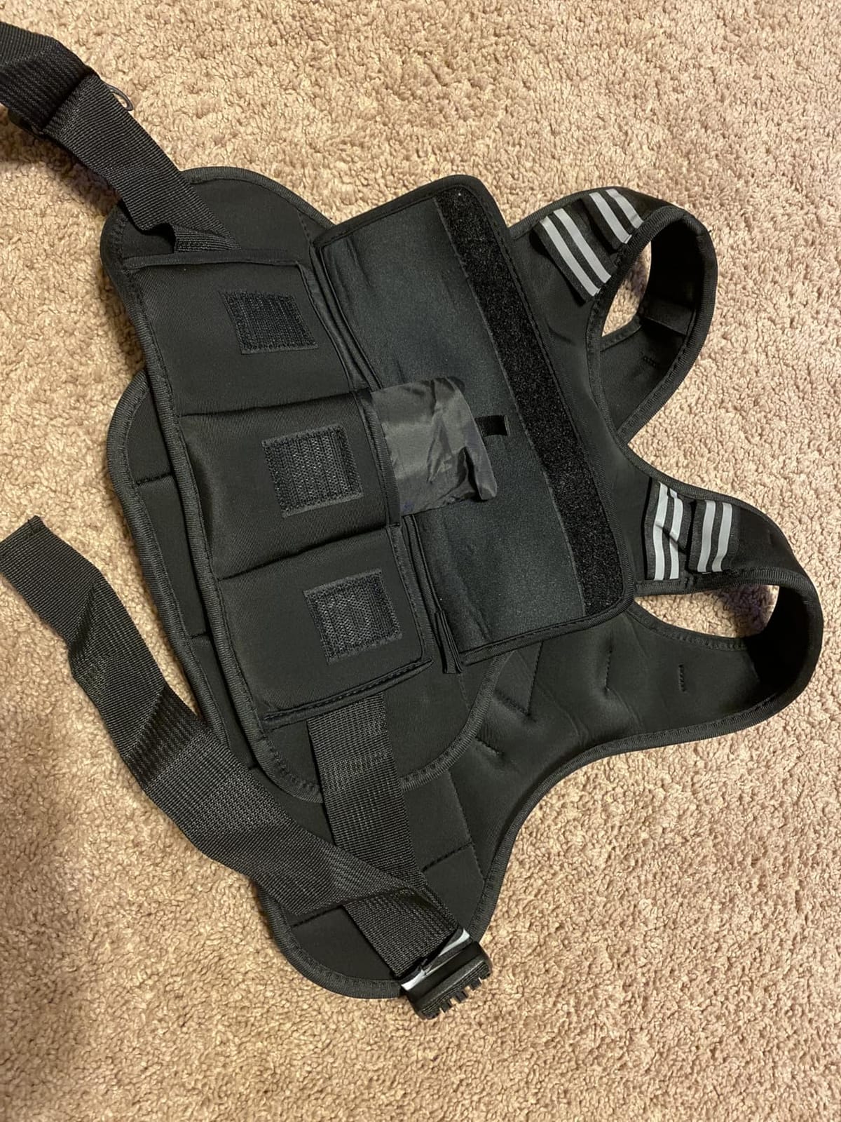 Adjustable Weighted Vest, 4-10lb/12-18lb/20-32lb Vest with 6 Ironsand Weights and Large Pocket, Weight Vest for Men Women Strength Training, Running, Walking customer photo 2