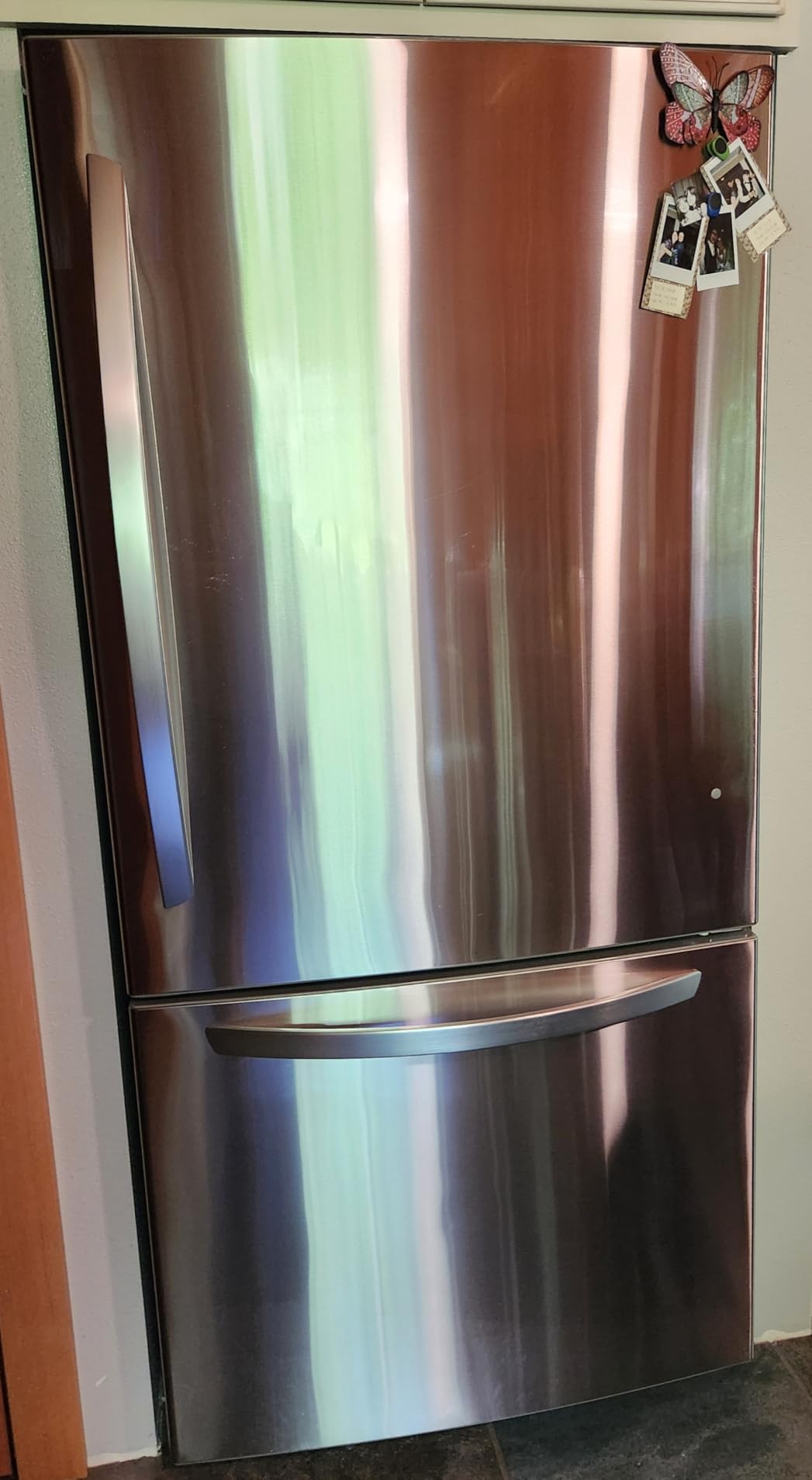 Sprayway Stainless Steel Cleaner Aerosol Spray (Oil-Based), 15oz, Pack of 6 | Cleans, Polishes, Protects | Resists Fingerprints, Foaming Action | Ideal for Stainless Steel Appliances & Surfaces customer photo 2