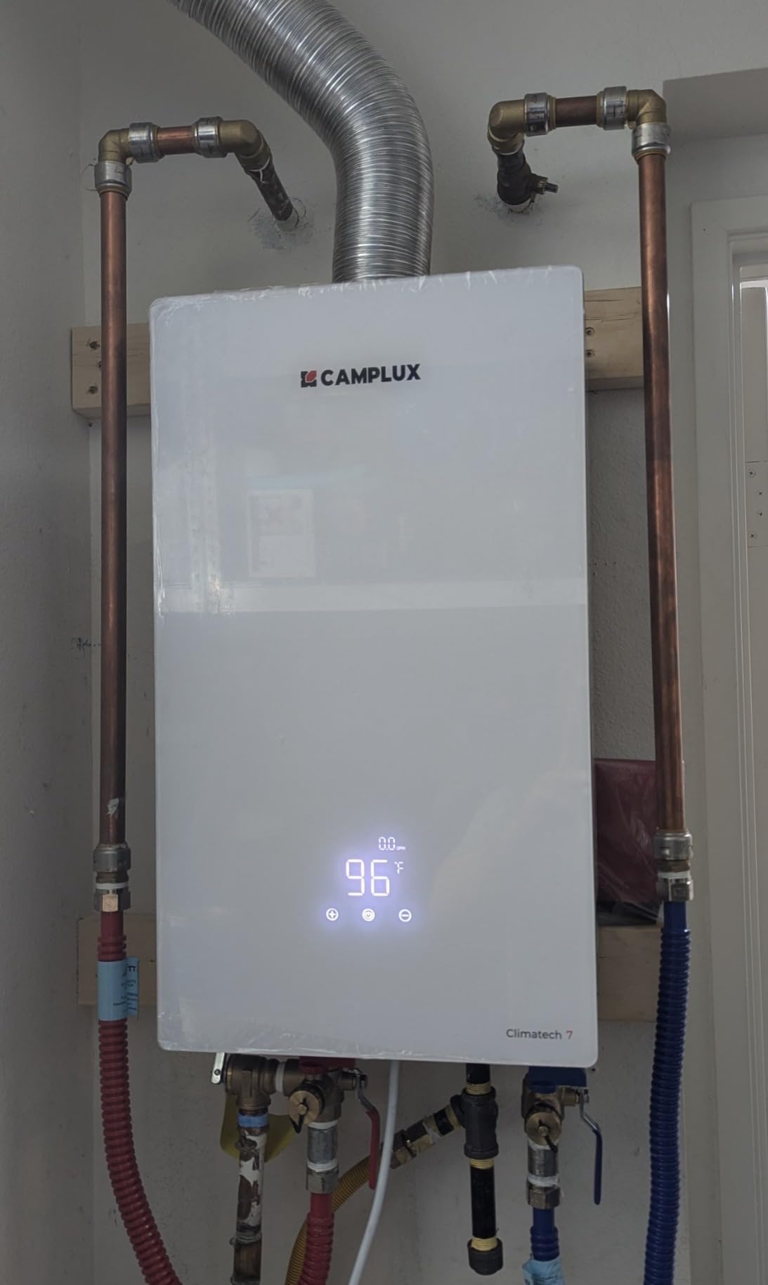 CAMPLUX Tankless Water Heater Gas Propane Indoor, Up to 7.6 GPM 199,000 BTU customer photo 1