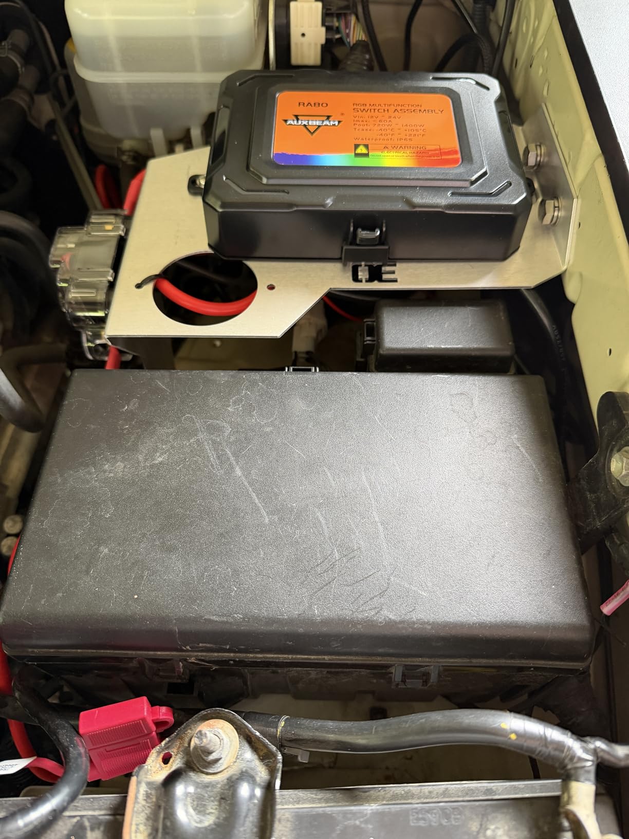 Auxbeam 8 Gang Switch Panel RA80 Toggle Momentary Pulsed RGB Dimmabl | Work with 12V-24V DC accessories(720W-1400W,60A max), easy install, IP65 waterproof, fits most vehicles with 3-year warranty. customer photo 2