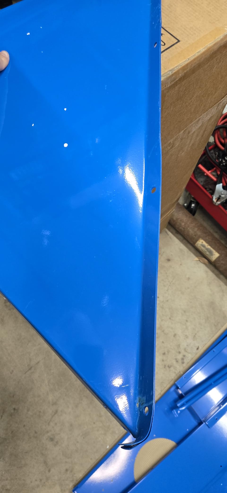 90 Gallon Sandblasting Cabinet, Blue | 40-80PSI, Glass Viewing Windows, LED Light, 4 Nozzles & Blasting Gun customer photo 2