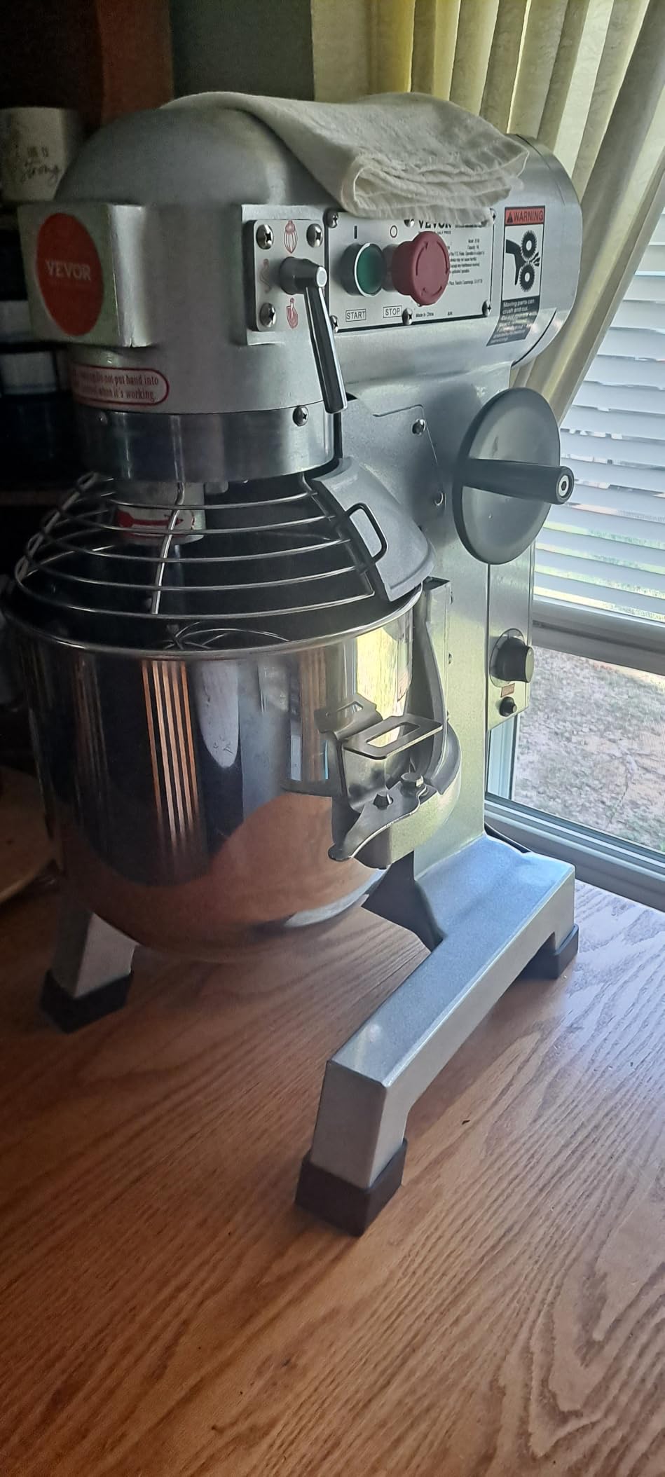 VEVOR 15Qt Commercial Food Mixer Timing Function 500W Commercial Mixer | for Bakery Pizzeria Restaurant Kitchen, Stainless Steel Bowl Heavy Duty Stand Mixers with 3 Speeds, Dough Hooks Whisk Beater customer photo 2