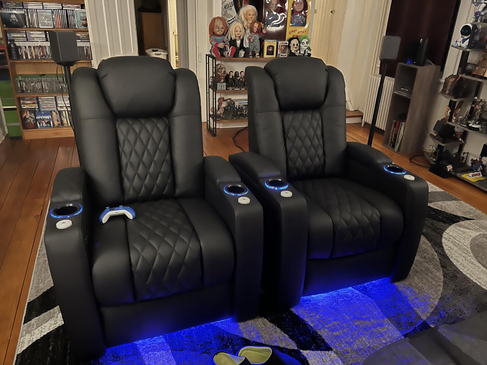 comfiroom Top-Grain Leather Home Theater Seating, Dual-Motor Power Recliner, Classic Series Black Row of 3 customer photo 2