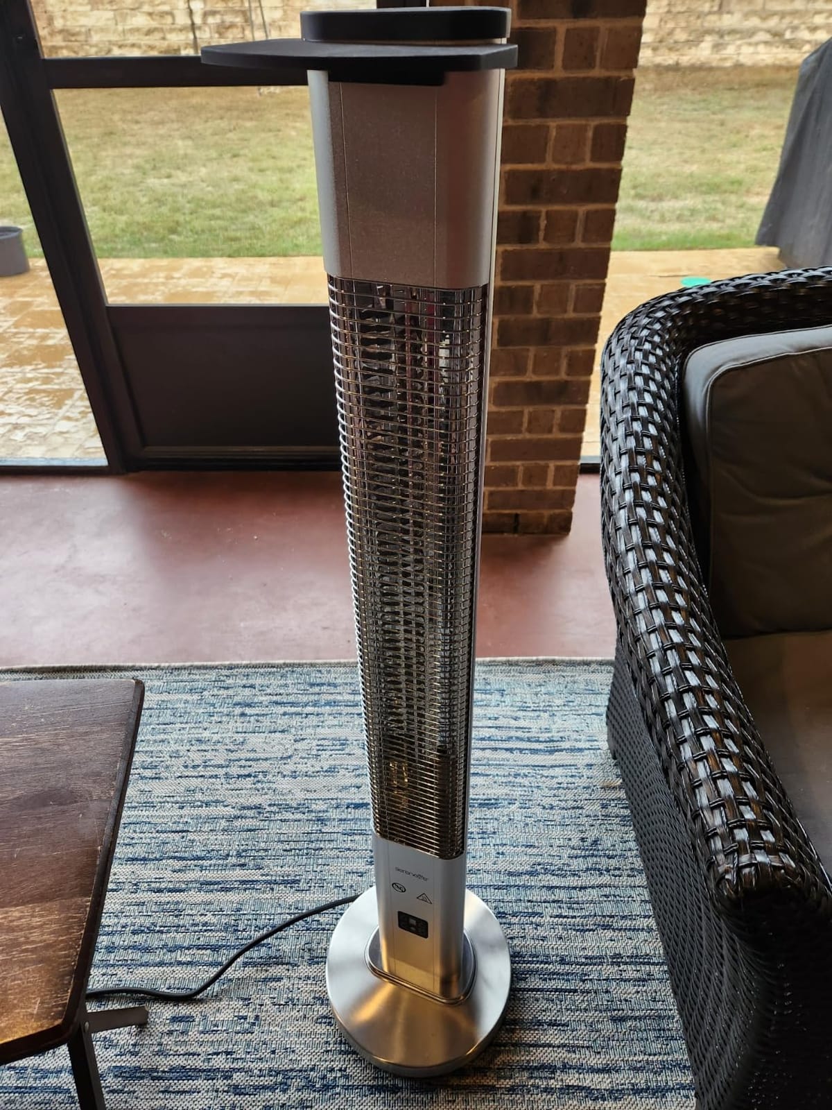 SereneLife Outdoor Electric Patio Heater - 1500W High-Efficiency Infrared Heating, Remote Control Standing Heater with Aluminum Reflector, Waterproof Design, IP65 Approved, Quiet Operation customer photo 2
