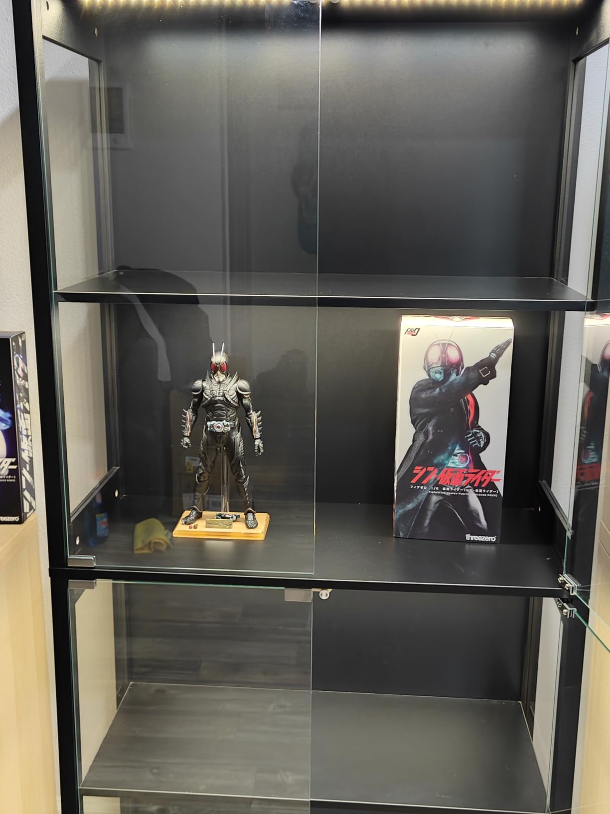BROTTAR Display Cabinet with Glass Doors, 4-Tier Display Case, Black | Curio Cabinet with 3 Color Lights for Collectibles, Storage Cabinets with Human Body Sensor customer photo 2