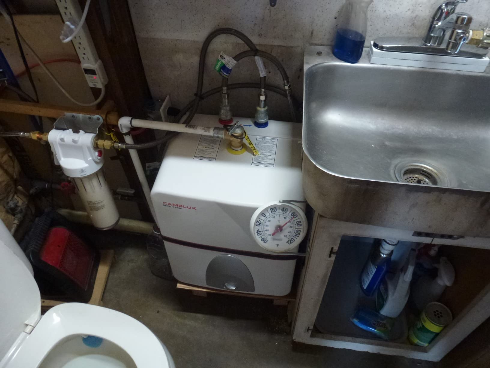 CAMPLUX Tankless Water Heater Electric 4.5kW 110~120V Small Instant Hot Water Heater, Point-of-Use, Save Space for Sink Wall Mounted LED Digital Display CSA Certified TE05 customer photo 1