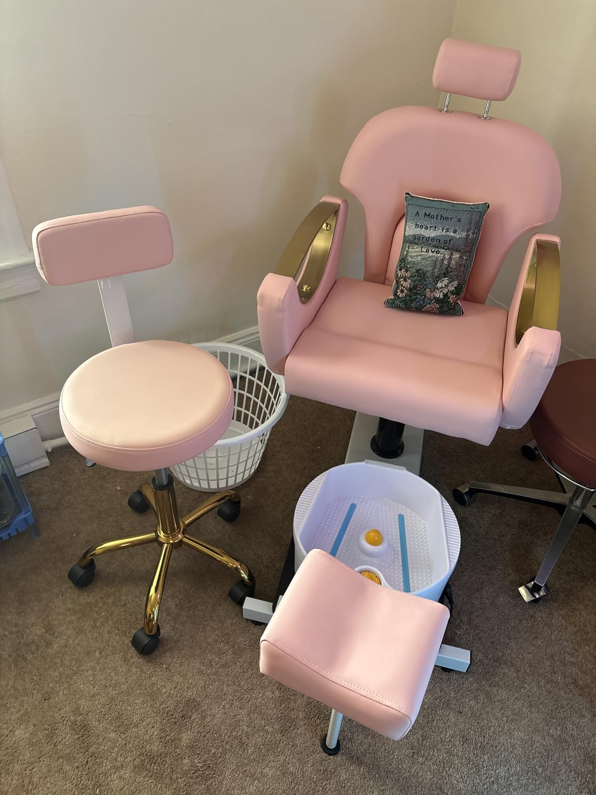 LOUVIXA Pedicure Station No Plumbing, Hydraulic Pedicure Chair for Nail Tech, Height Adjustable Reclining Pedicure Station Unit, with Massage Foot Bath customer photo 2