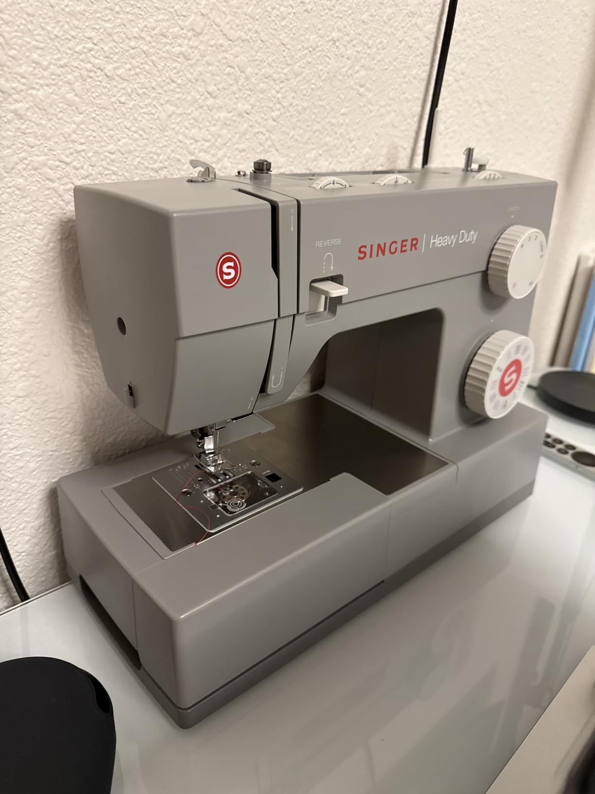 SINGER 4432 Sterling High Speed Heavy Duty Sewing Machine + Accessory Kit | 32 stitches deliver 110 applications, 50% more power for thick fabrics, 1100 per minute capacity, 1-step buttonhole design customer photo 1