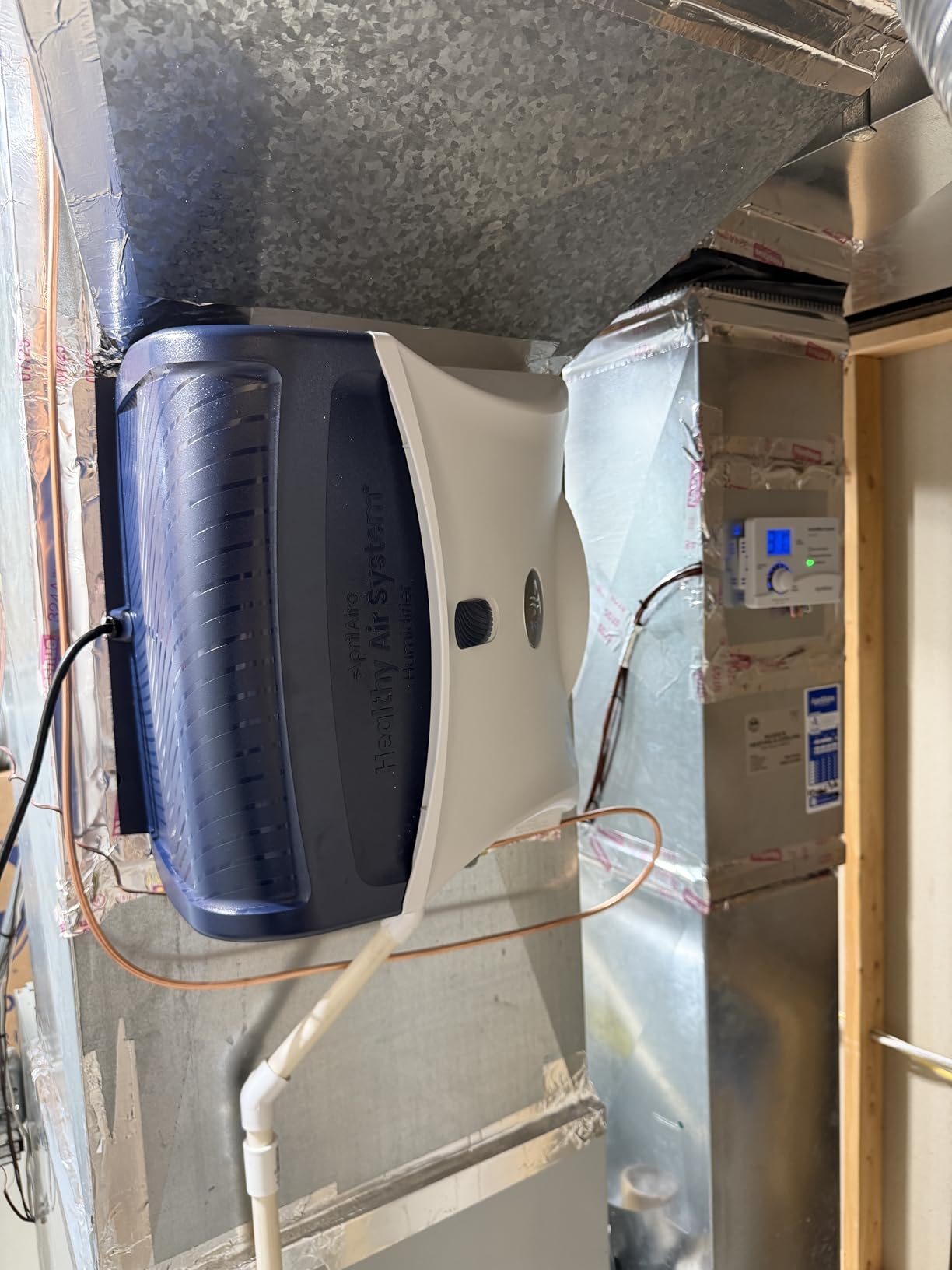 AprilAire 720A Whole-House Fan-Powered Evaporative Humidifier - 21 Gallons Per Day, Water Saving With Automatic Digital Control for up to 6,250 Sq. Ft. customer photo 1
