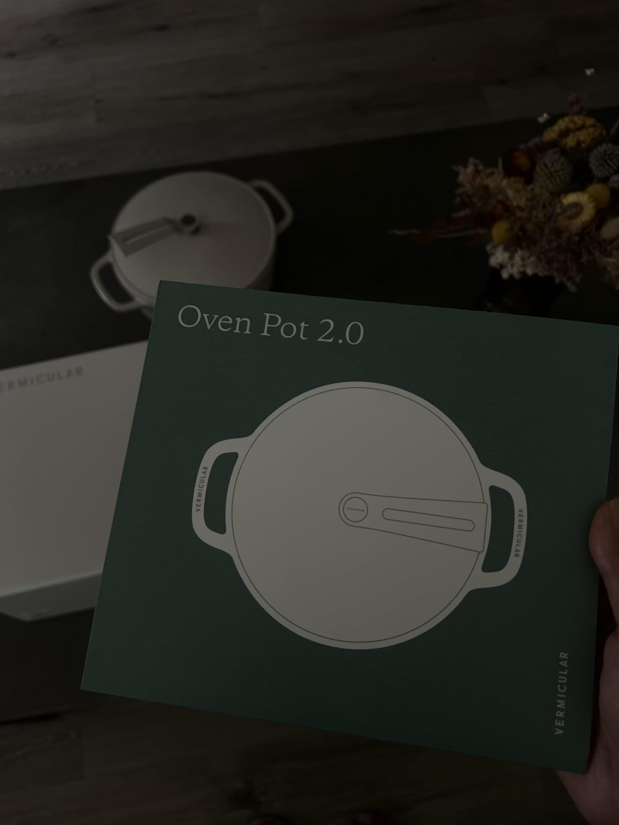 Vermicular Oven Pot 2.0 | 18cm (2qt) - Matte Black | Lightweight Enameled Cast Iron Dutch Oven, Non-toxic, Oven-Safe, Induction-Compatible, 7.1