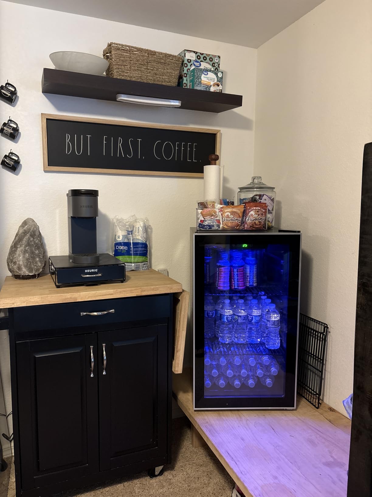 Electactic 50 Cans Beverage Refrigerator Cooler, 1.3 Cu.ft Mini Fridge Countertop Drink Cooler with Glass Door for Beer, Soda,Wine, Adjustable Digital Temperature Control for Home Dorm Bar, Black customer photo 2