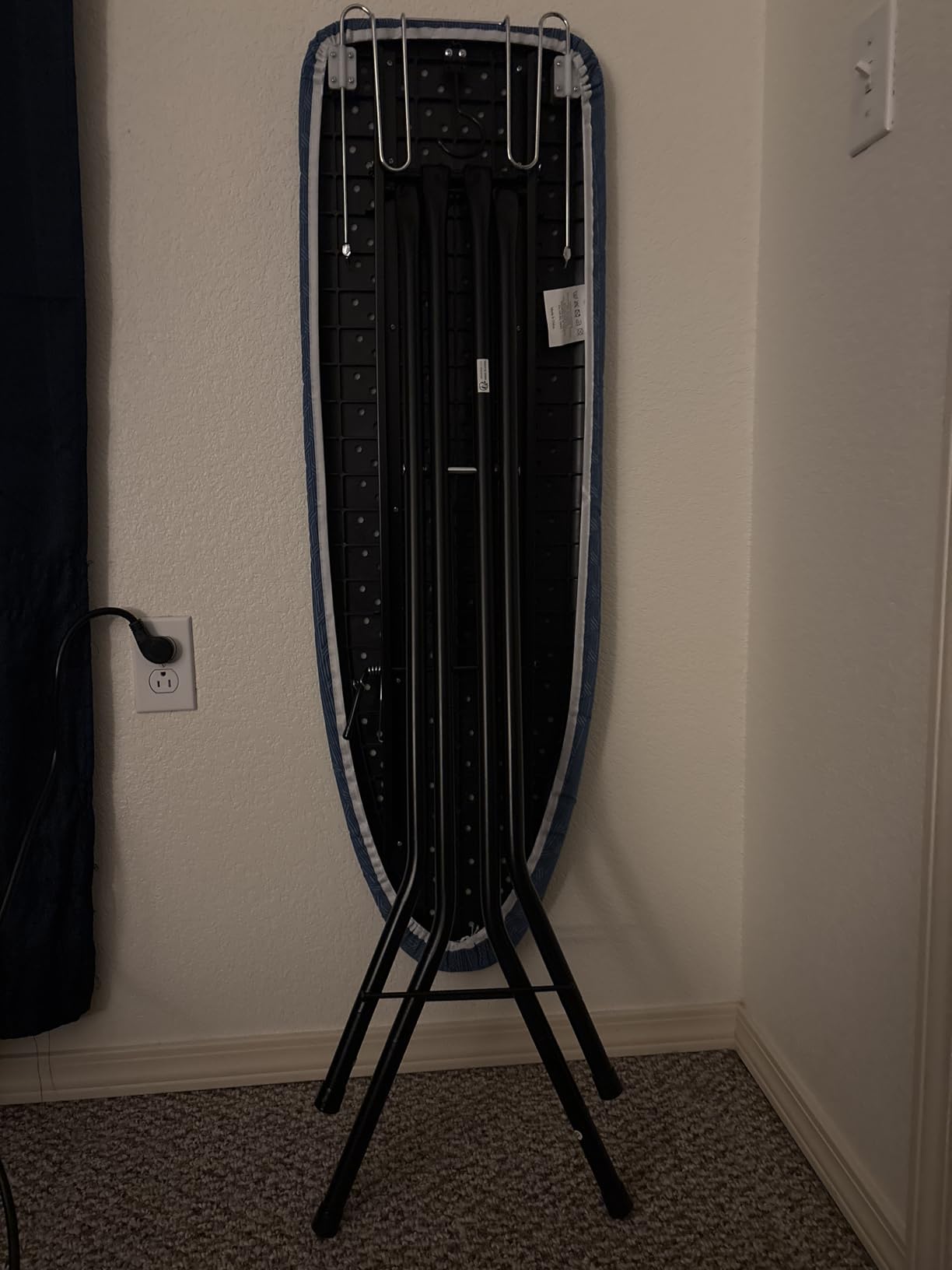 SONGMICS Ironing Board, Foldable Iron Board, Height Adjustable up to 35 Inches, with 4 Layered Cover and Pad, Iron Rest, Hook, Steel X-Legs, for Home, Laundry Room, Dorm, Dove Gray ULLB001G01 customer photo 2