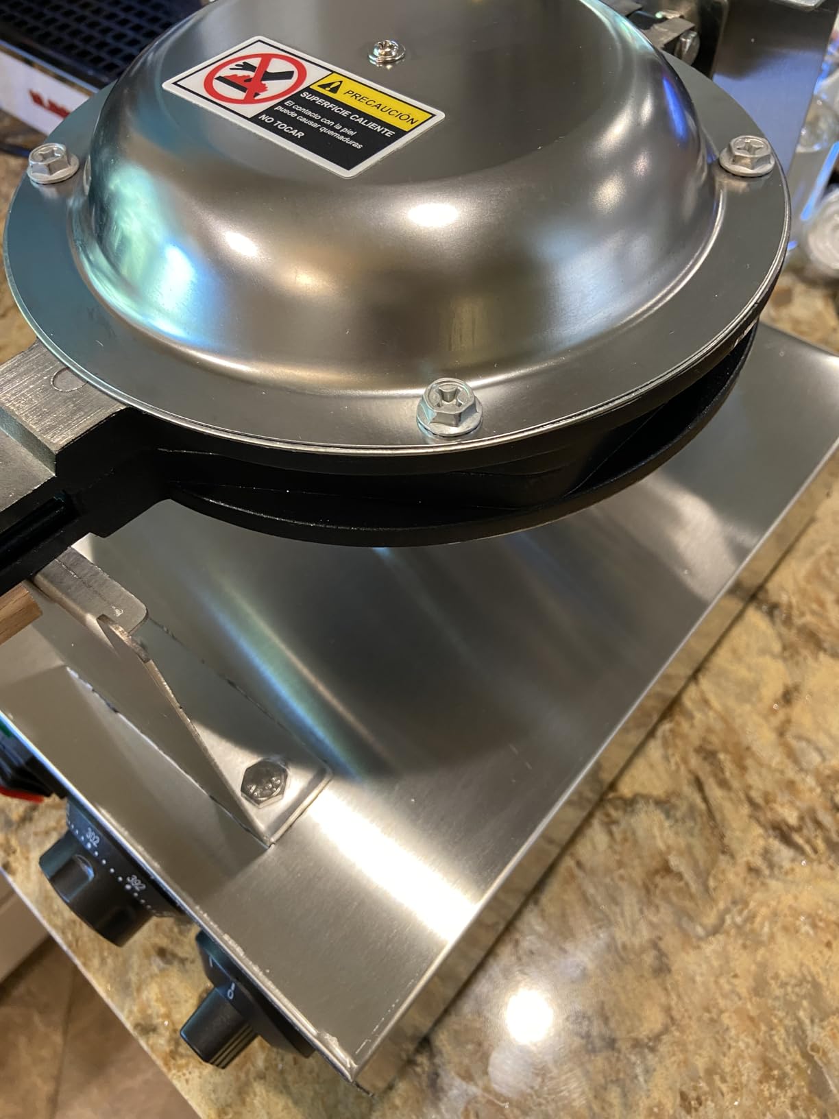 VEVOR Commercial Waffle Maker 2 Pcs, Electric Stainless Steel | Crepe/Bubble Waffle/Pancake Maker, Temp Control 122-482℉, Electric Ice Cream Cone Maker, Restaurant Bakery Snack Bar Family customer photo 2