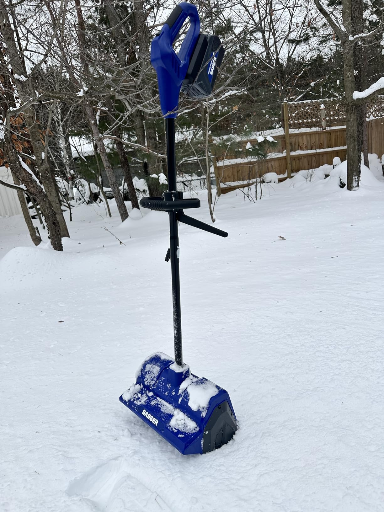 Wild Badger Power 40V Cordless Electric Snow Shovel, 12-Inch Brushless | 12-in clearing width, up to 8-in snow depth, fixed forward throw up to 20 ft, 4.0Ah battery and fast charger included customer photo 2