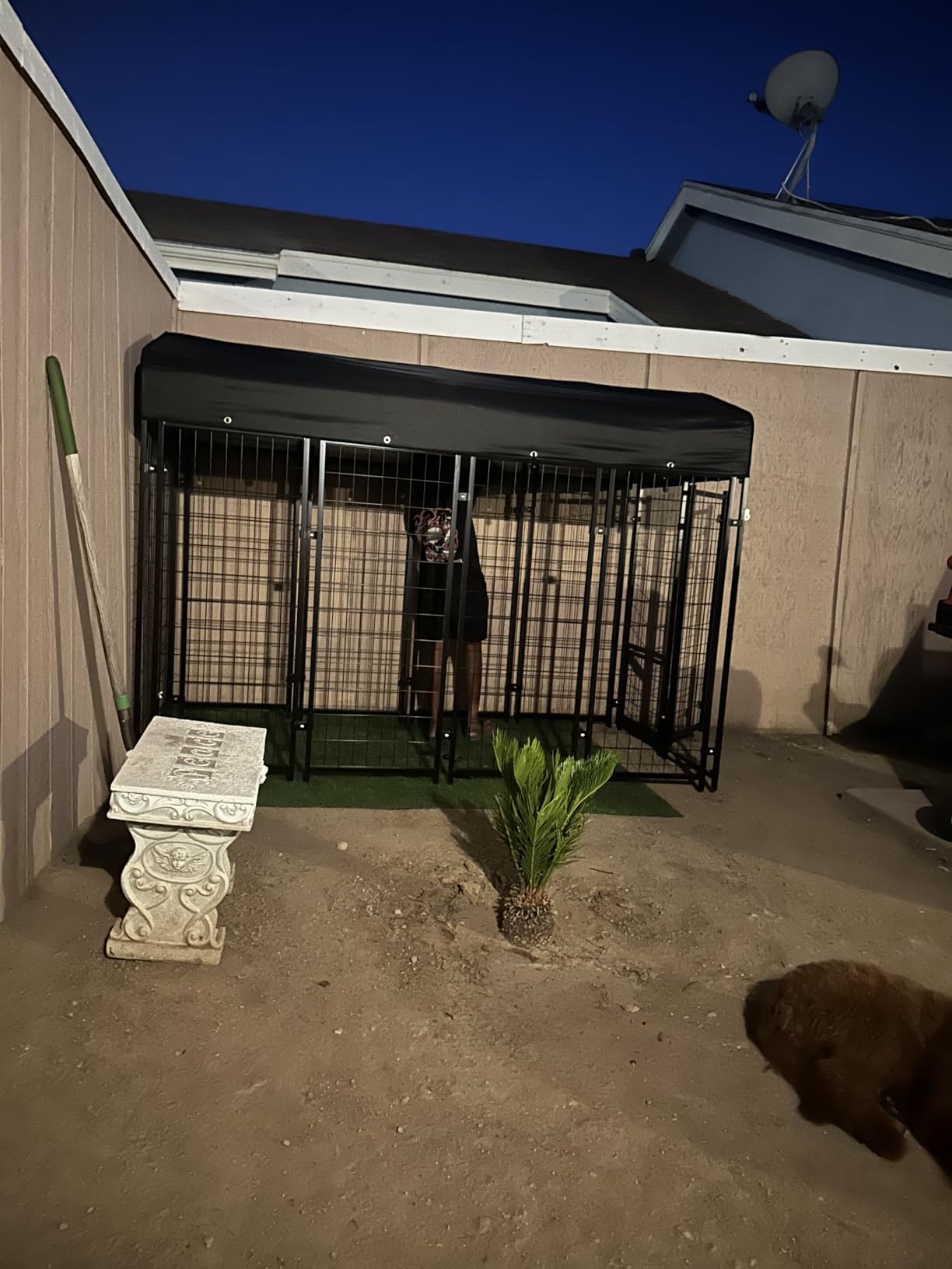 Sino Luban Outdoor Dog Kennel Outside Run with Doggy Door, Swivel Feeder&Roof - 8x4x6FT Large Dog Kennels Pens Outside for Large Dogs Breed- Heavy Duty Cage Yard (Can Connect to Your Dog House) customer photo 2