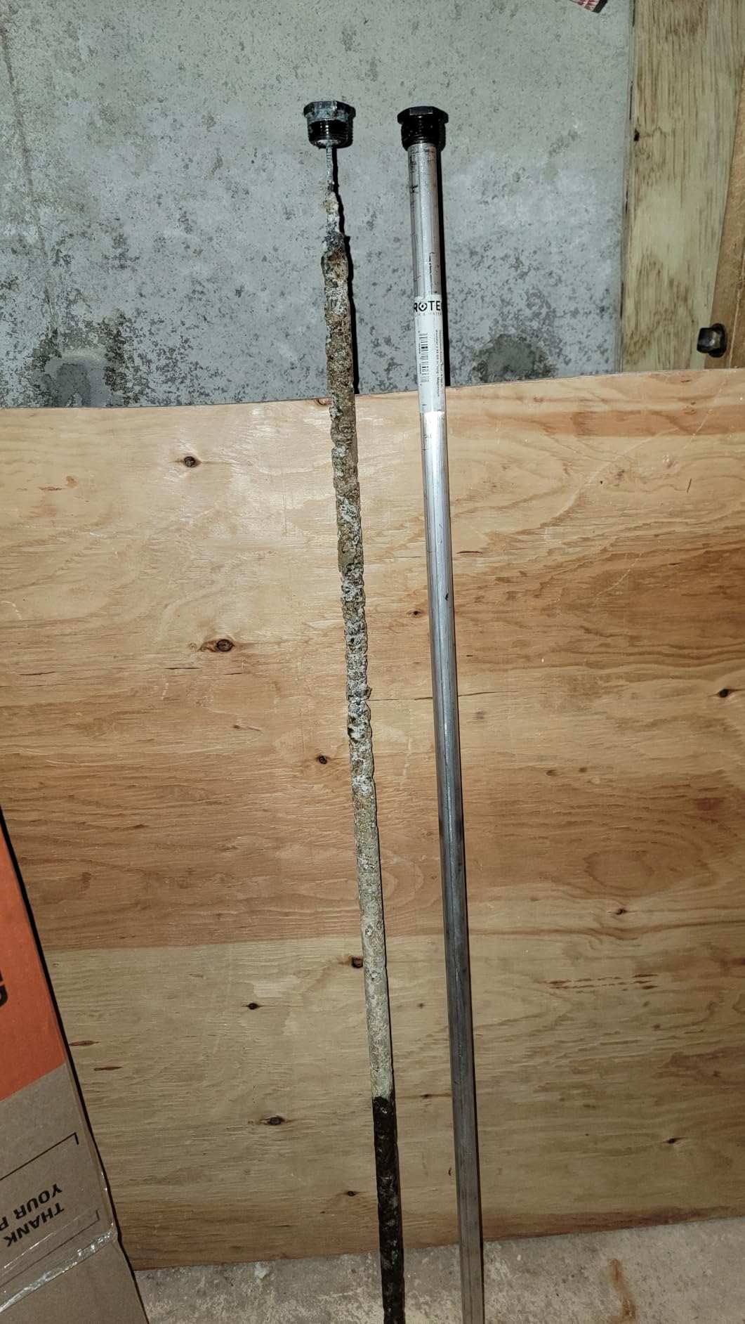Powered Anode Rod for Water Heater, Electric Anode Rod for Water Heater, Eliminate Sulfur Smell in Well Water, Eliminate Rotten Egg Smell in Water, for 40-89 Gallon Except Bradford White customer photo 1