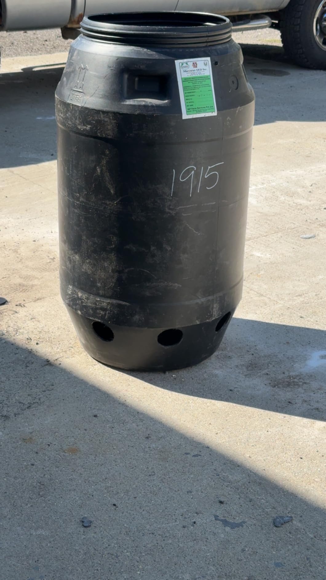 Chicken Feeders No Waste, DIY Automatic Poultry Feeder - 8 Ports Red | Buckets Barrels Bins Troughs‑mountable Design for common Breeds of Chicken Flock with Hole Saw customer photo 1