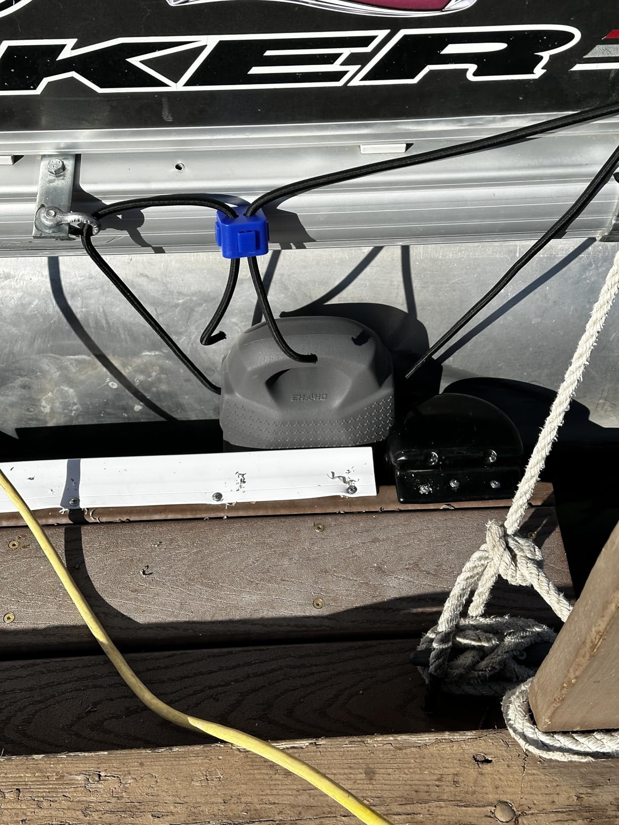 Ehaho Boat Fenders, Boat Bumpers for Docking, EVA Pontoon Bumpers with Integrated Locking Rope, Fit for Bass, Ski, Bowriders and Fishing Boats customer photo 2