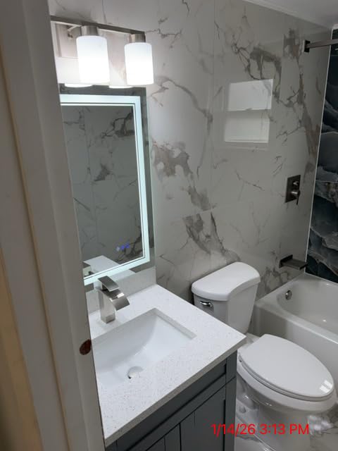 24x32 LED Bathroom Mirror, 6000LM, Separate Front and Back Lights | Shatter-Resistant Tempered Glass, Auto-Off Defogger, 3 Color Modes, Smooth Dimming, Smart Memory Setting customer photo 2