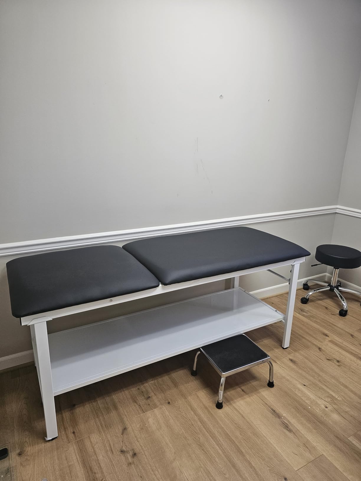 Adjustable Exam Table with Paper Roll Dispenser & Shelf, Physical Therapy Medical Exam Table, Patient Examination Bed, Durable, Low Maintenance and Holds Up to 400 Lbs (Black) customer photo 2