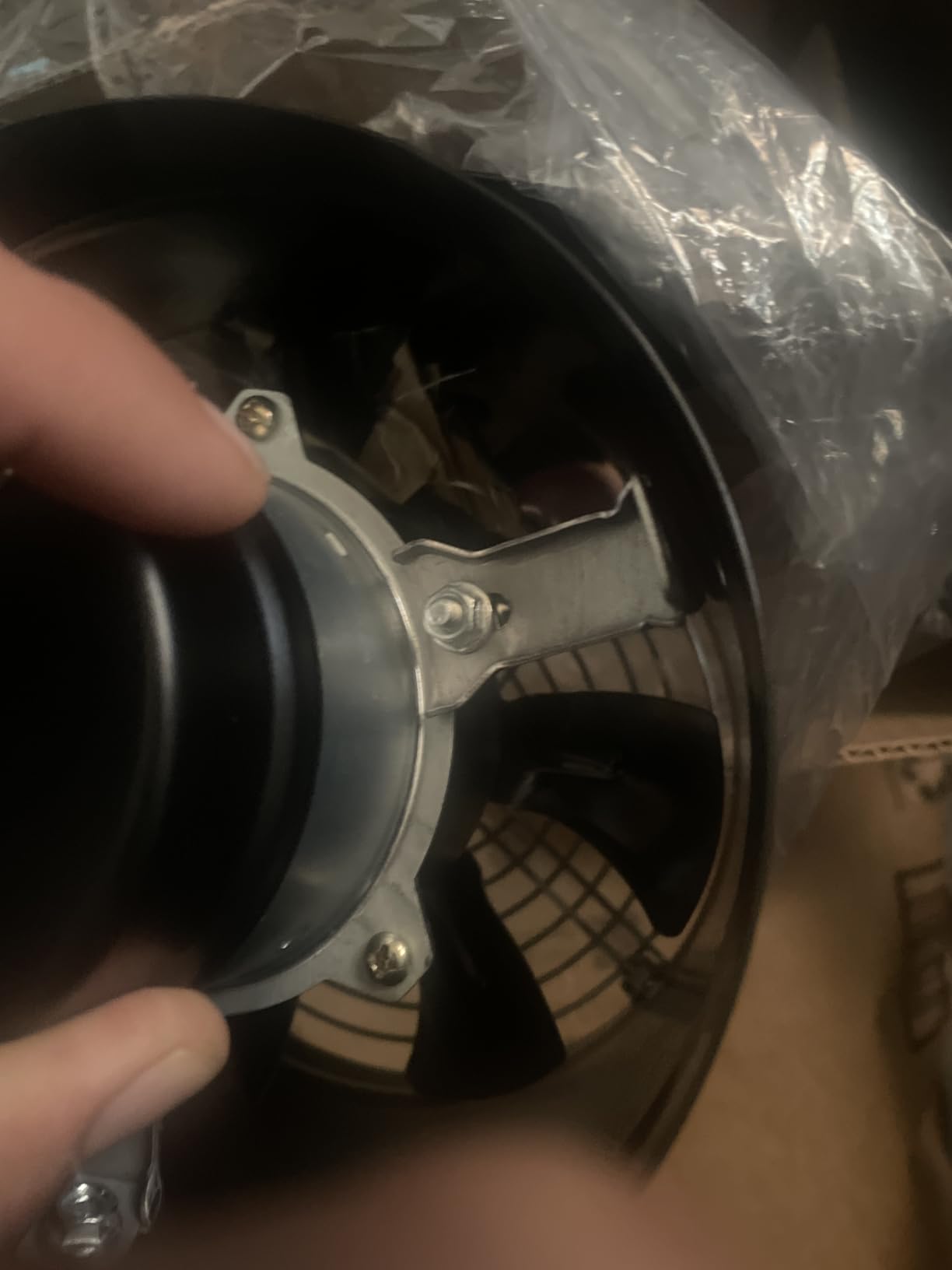 6 Inch Inline Duct Fan, with Switch Low Noise High Air Flow Extractor Fan Metal Exhaust Fan with Bracket and Mesh for Basement, Garage, Attic, Kitchen (Black) customer photo 2