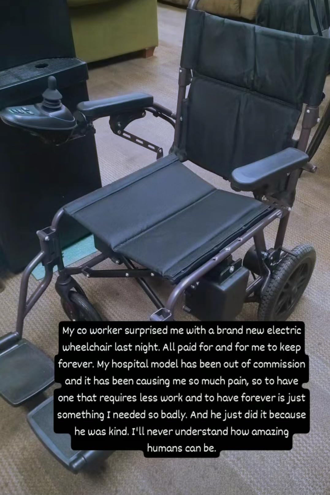 Premium Lightweight Foldable Electric Wheelchairs for Adults, Seniors | 15 Miles Long Travel Range, Sturdy, Durable, All Terrain, Motorized Wheelchairs for Indoor/Outdoor Use, 300LBS Weight Capacity customer photo 2