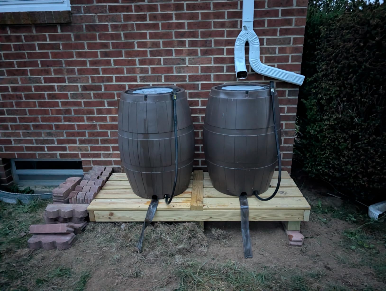 FCMP Outdoor Raincatcher 4000, Flat-Back Rain Water Barrel, 50-Gallon, Gray - Rainwater Collection Storage Container w/Side Spigots, Mesh Screen, Garden and Overflow Hose & Linking Kit customer photo 2